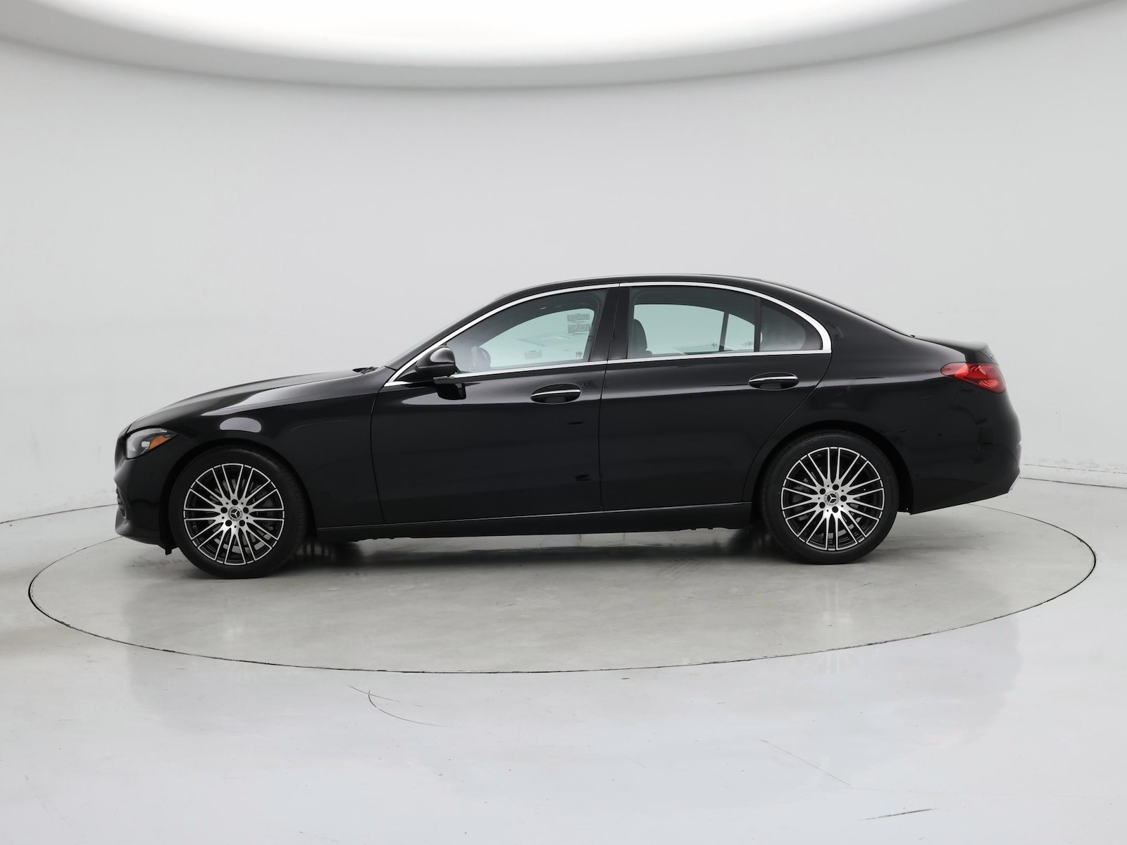 2025 Mercedes-Benz C-Class Sedan C 300 - Photo 4