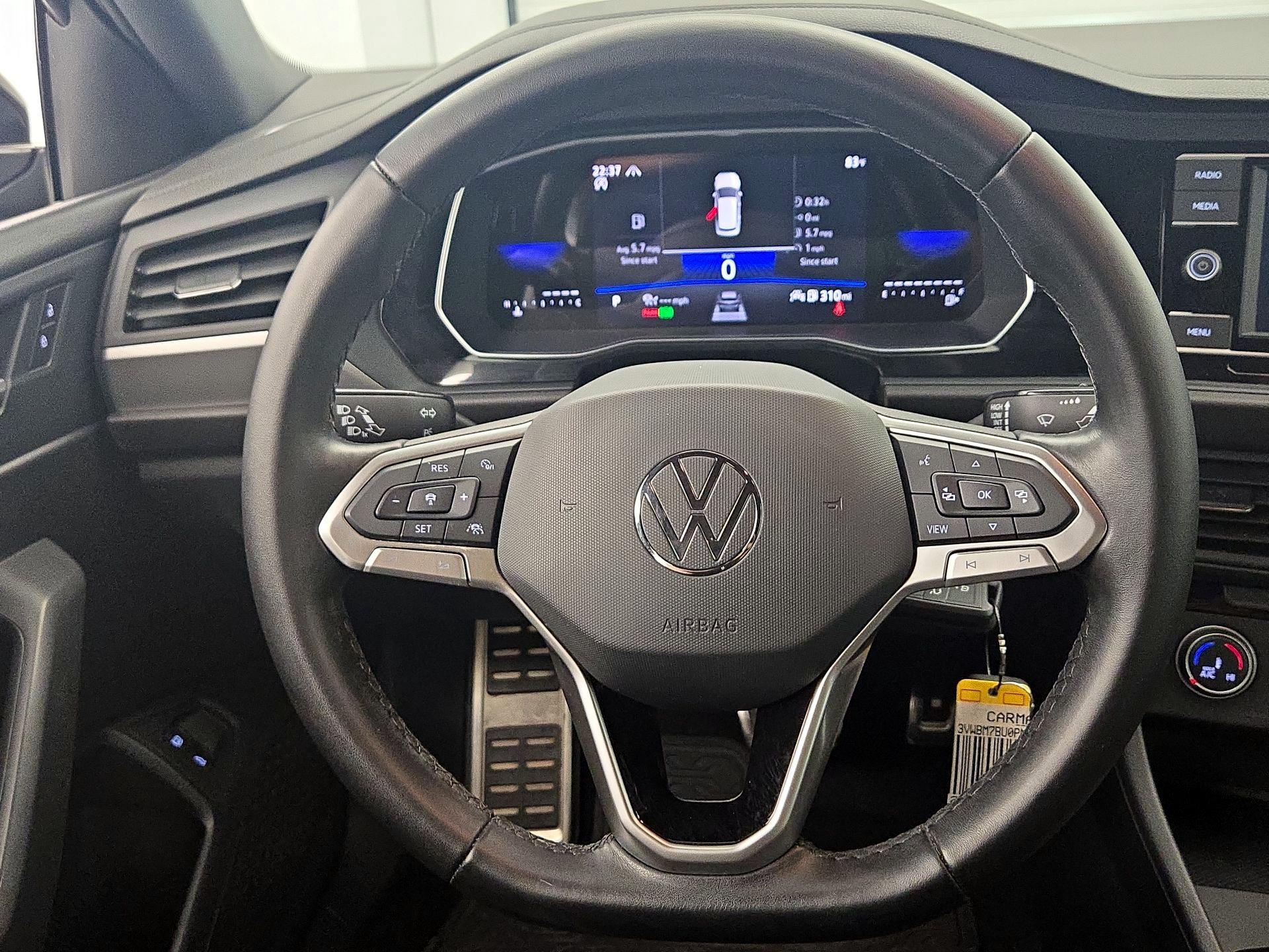 Thumbnail: 2023 Volkswagen Jetta - 10