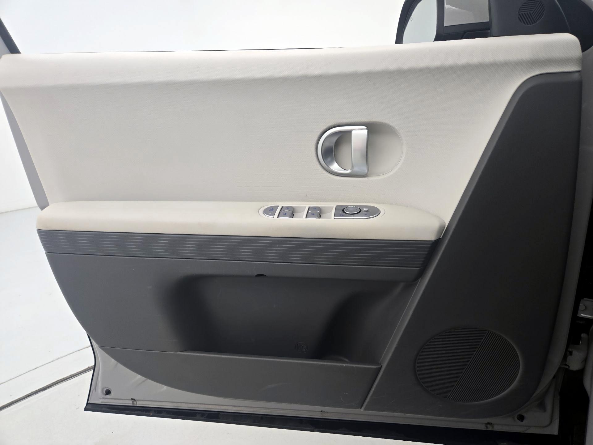 Thumbnail: 2024 Hyundai Ioniq 5 - 12