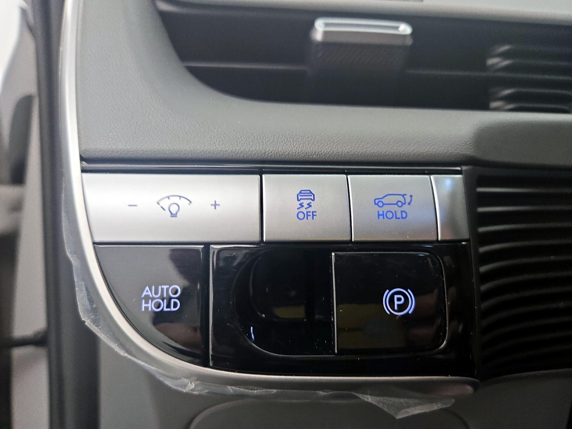 Thumbnail: 2024 Hyundai Ioniq 5 - 13