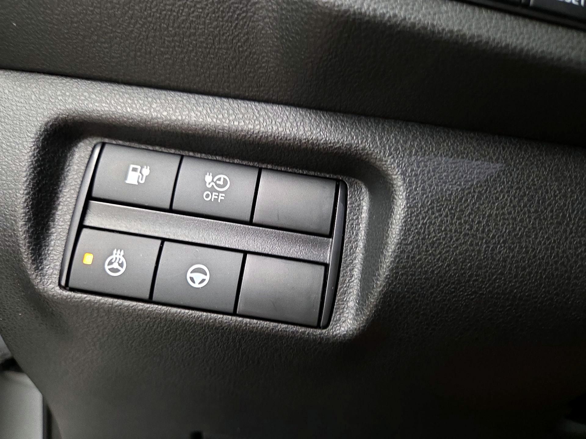 Thumbnail: 2023 Nissan Leaf - 13
