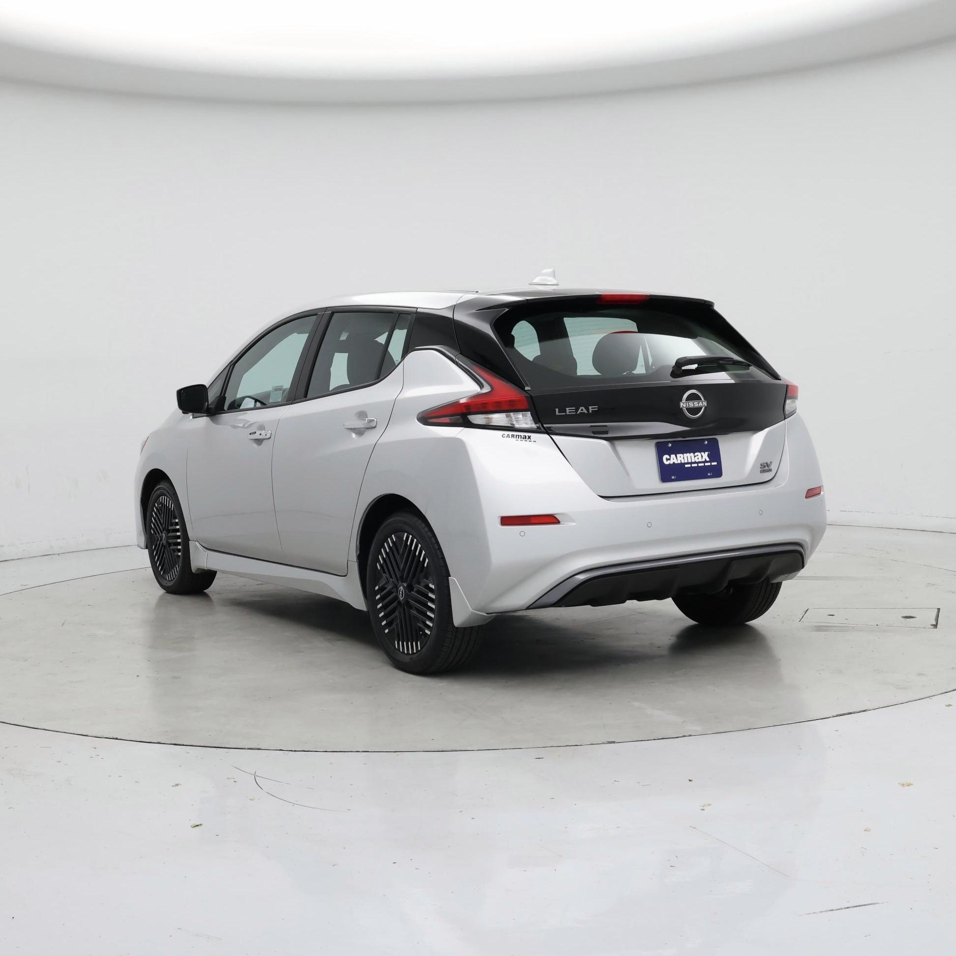Thumbnail: 2023 Nissan Leaf - 2