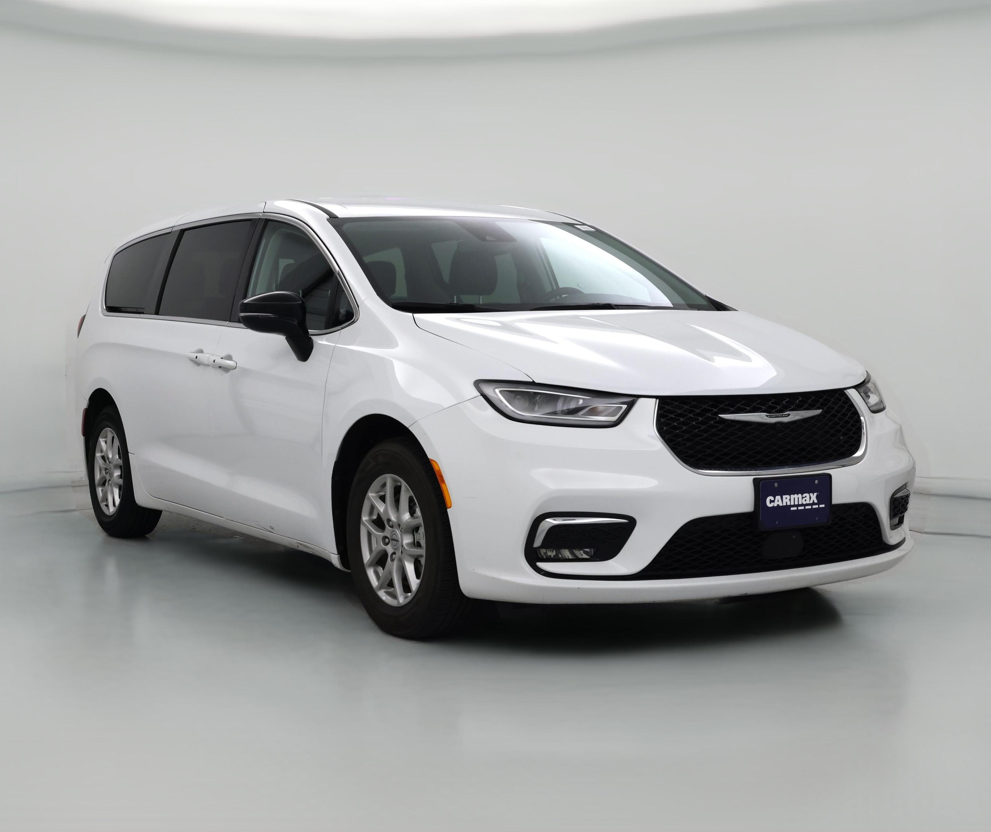 Thumbnail: 2024 Chrysler Pacifica - 1