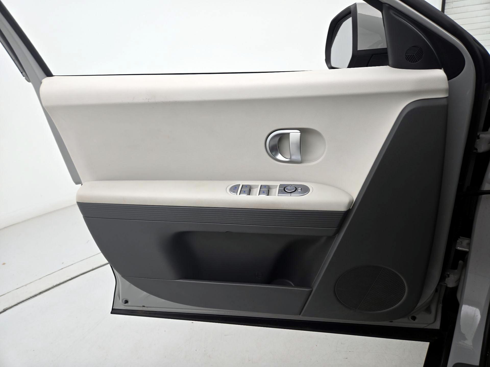 Thumbnail: 2024 Hyundai Ioniq 5 - 12