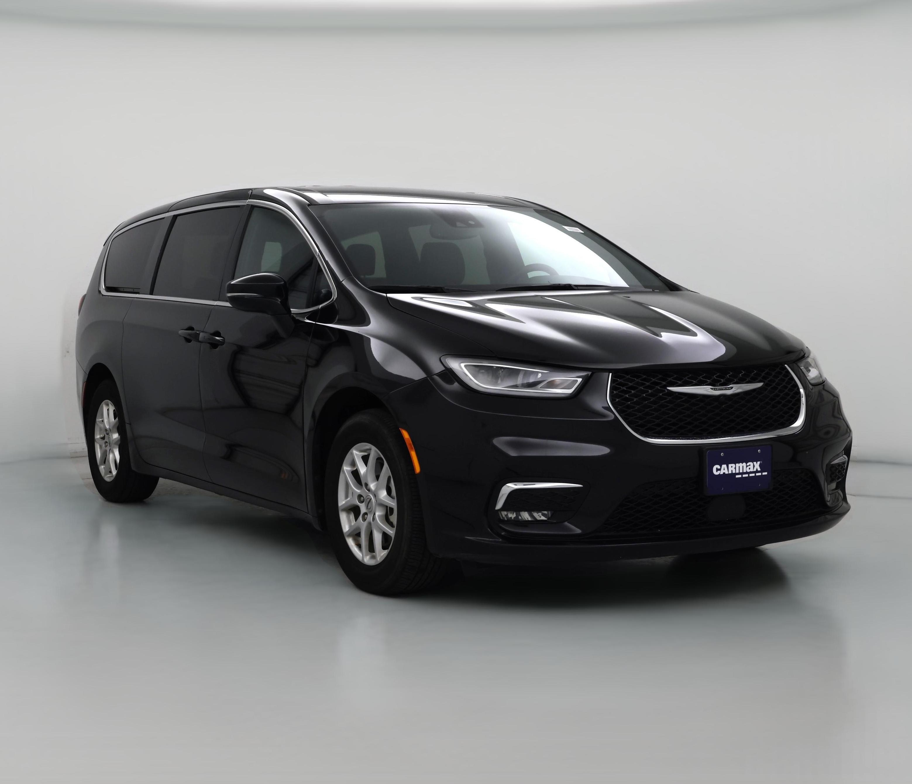 Thumbnail: 2025 Chrysler Pacifica - 1
