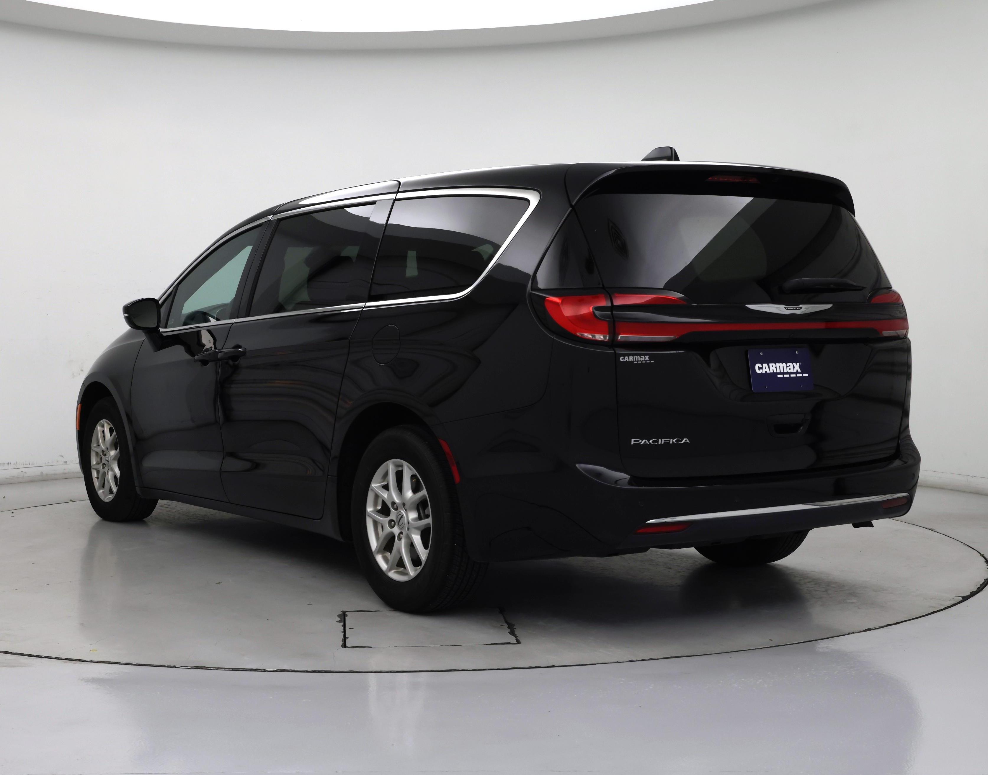 Thumbnail: 2025 Chrysler Pacifica - 2
