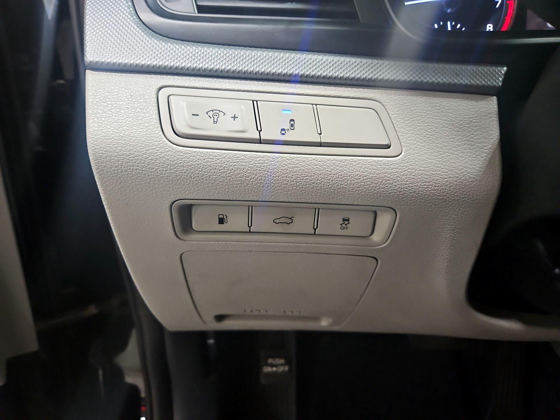 Thumbnail: 2019 Hyundai Sonata - 13