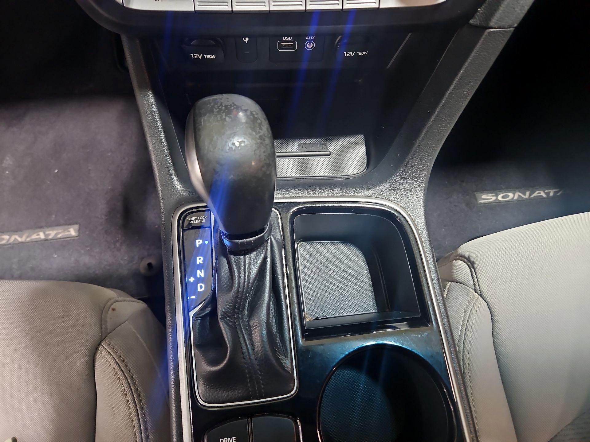Thumbnail: 2019 Hyundai Sonata - 17