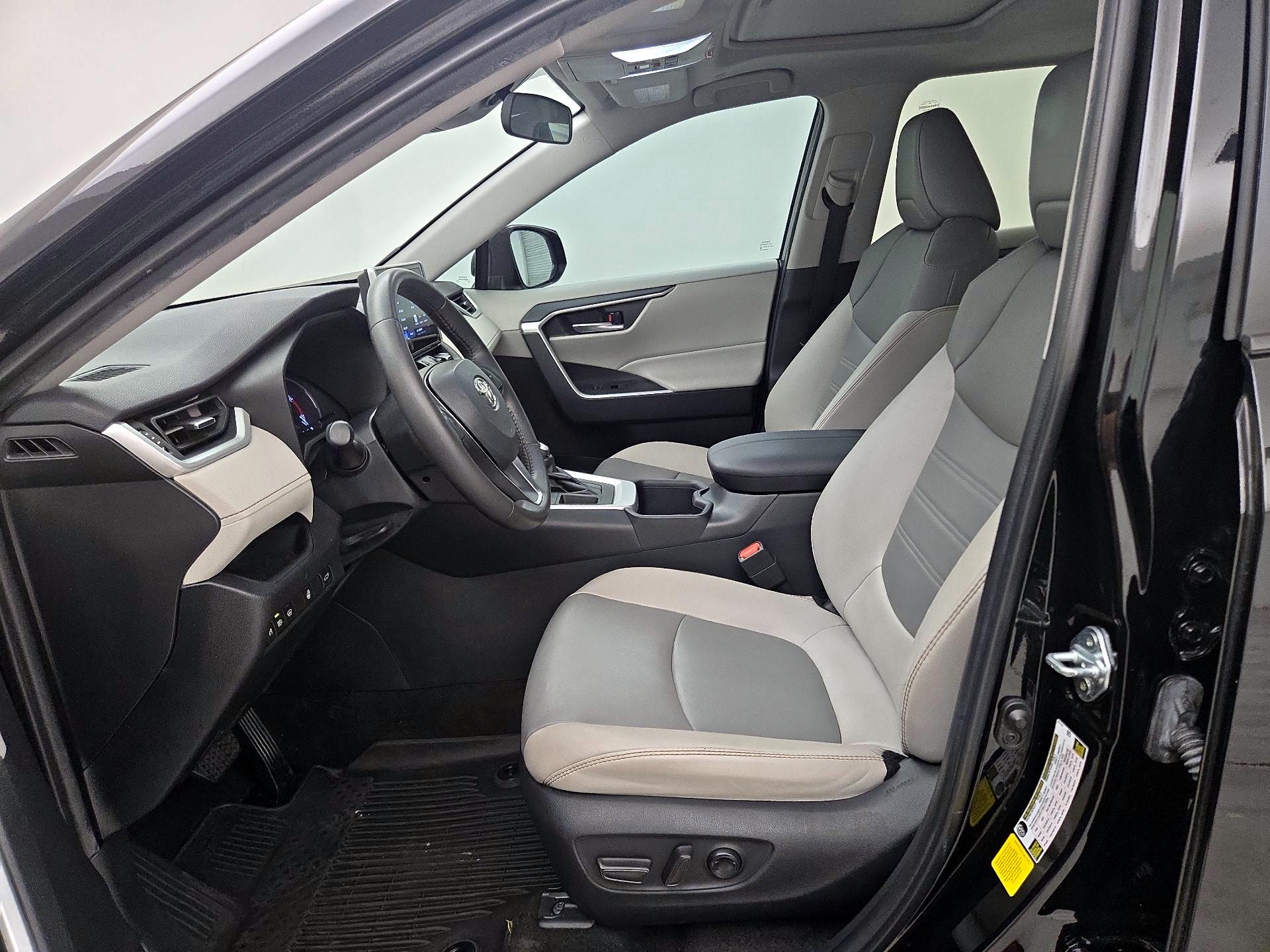 Thumbnail: 2023 Toyota RAV4 - 11