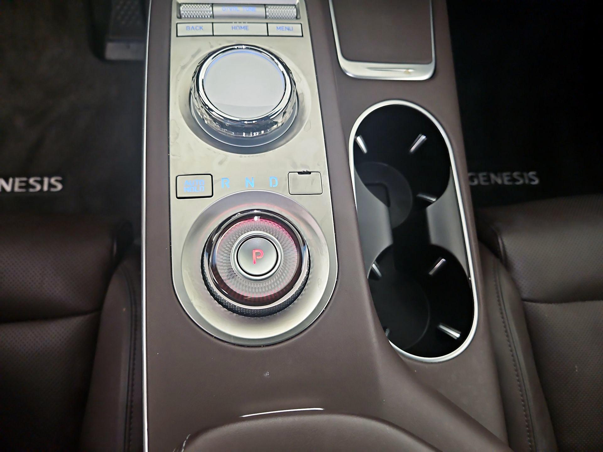 Thumbnail: 2024 Genesis GV70 - 16