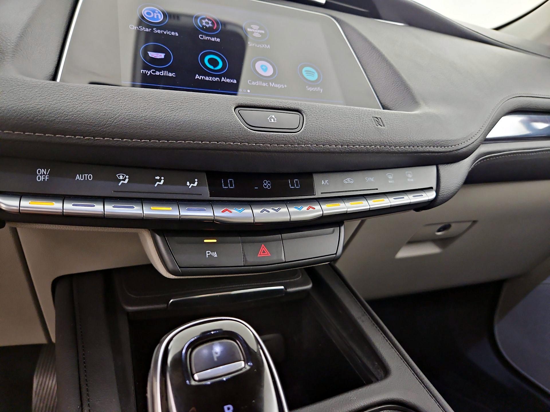 Thumbnail: 2020 Cadillac XT4 - 14