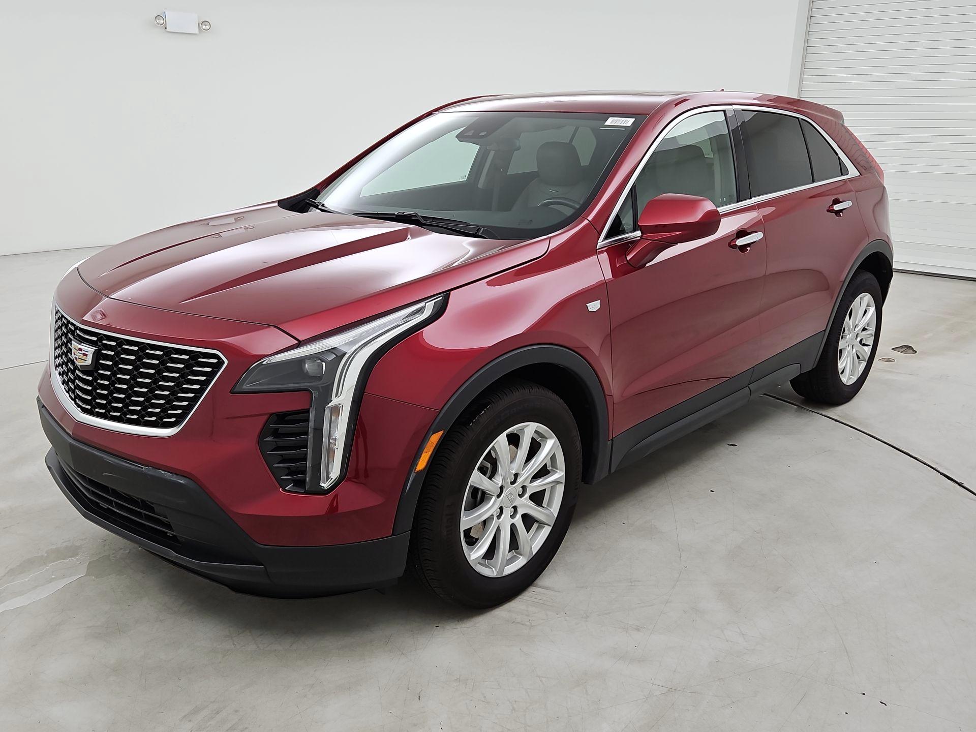 Thumbnail: 2020 Cadillac XT4 - 3