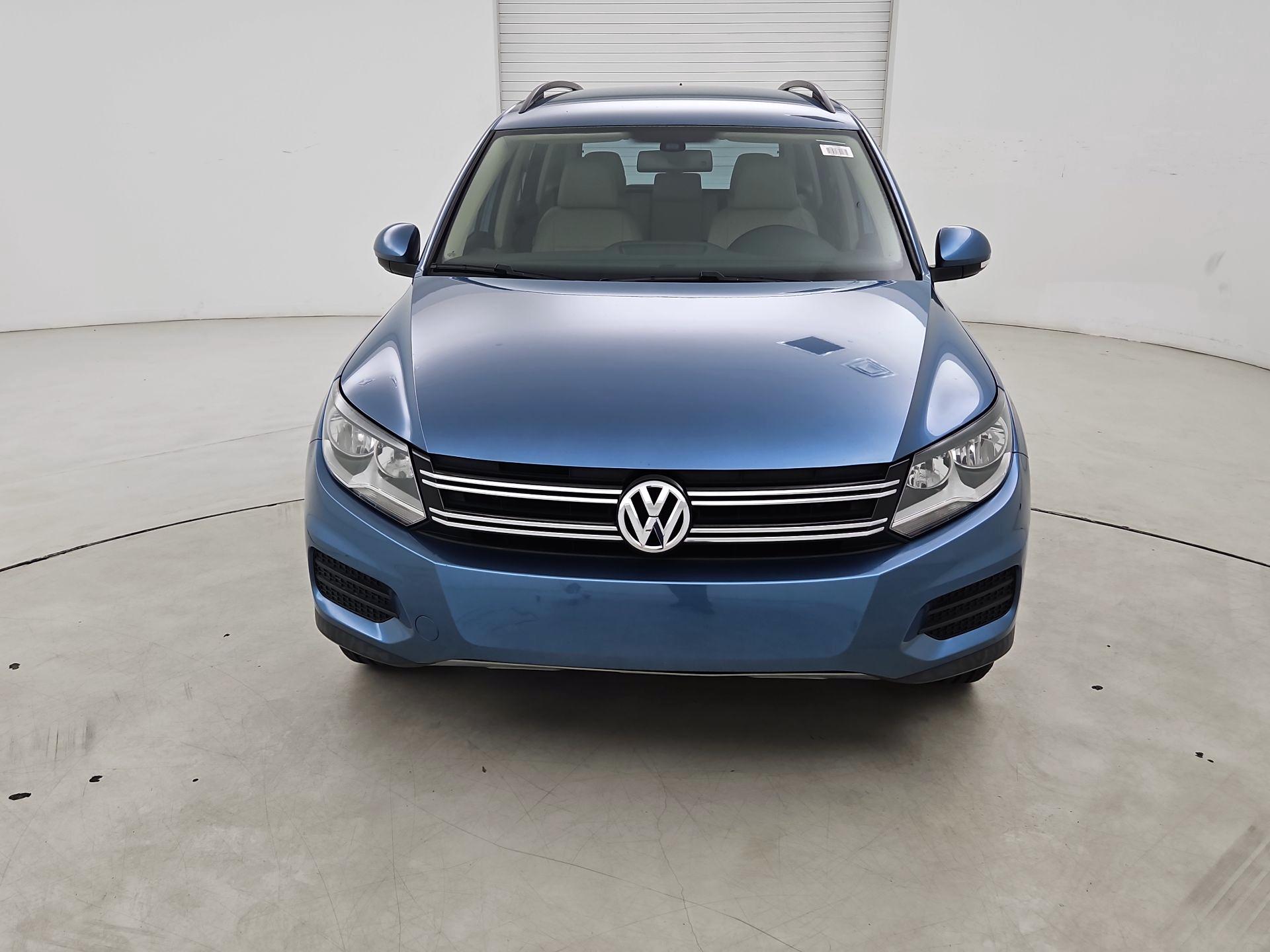 Thumbnail: 2017 Volkswagen Tiguan - 2