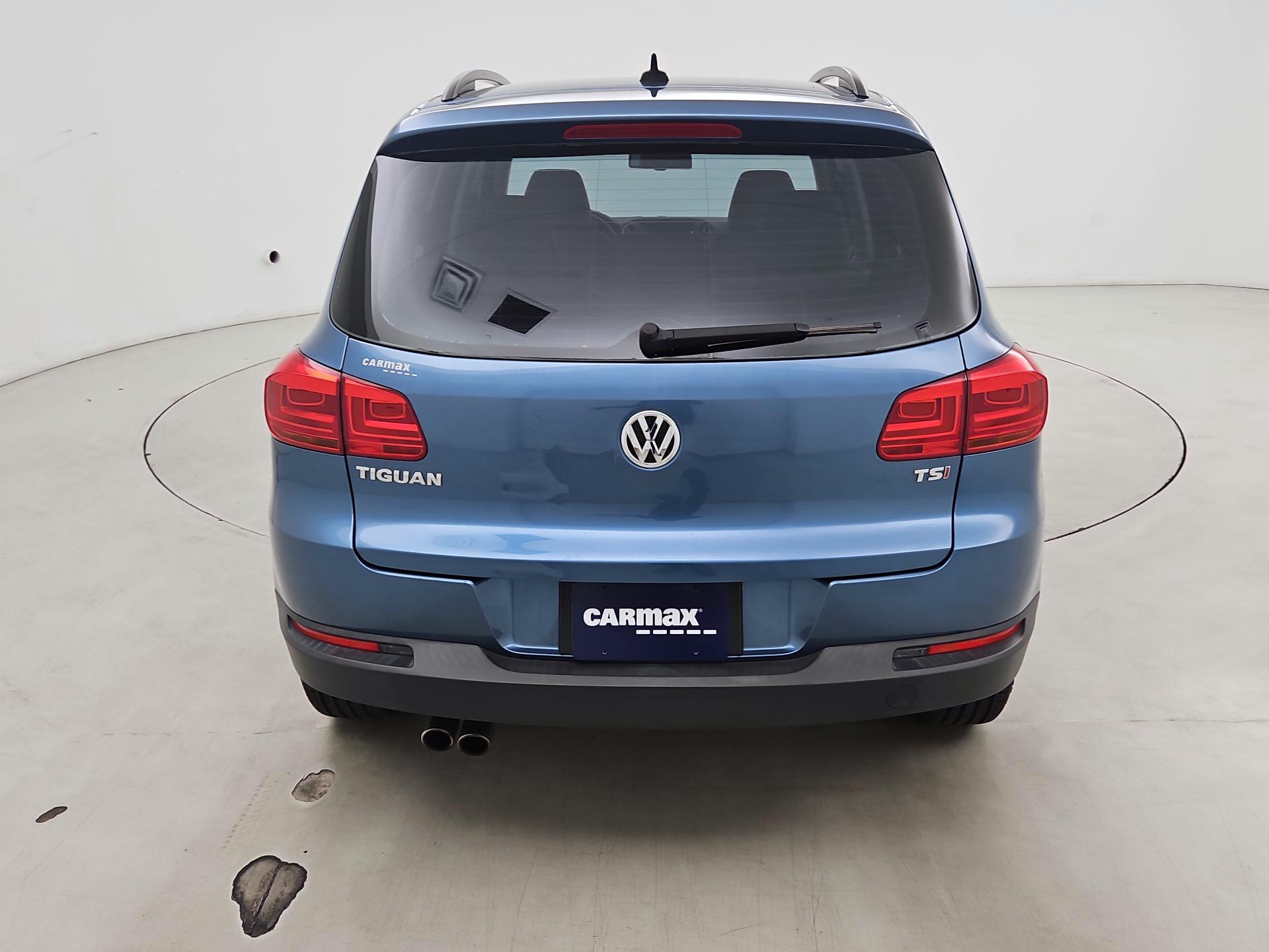 Thumbnail: 2017 Volkswagen Tiguan - 6