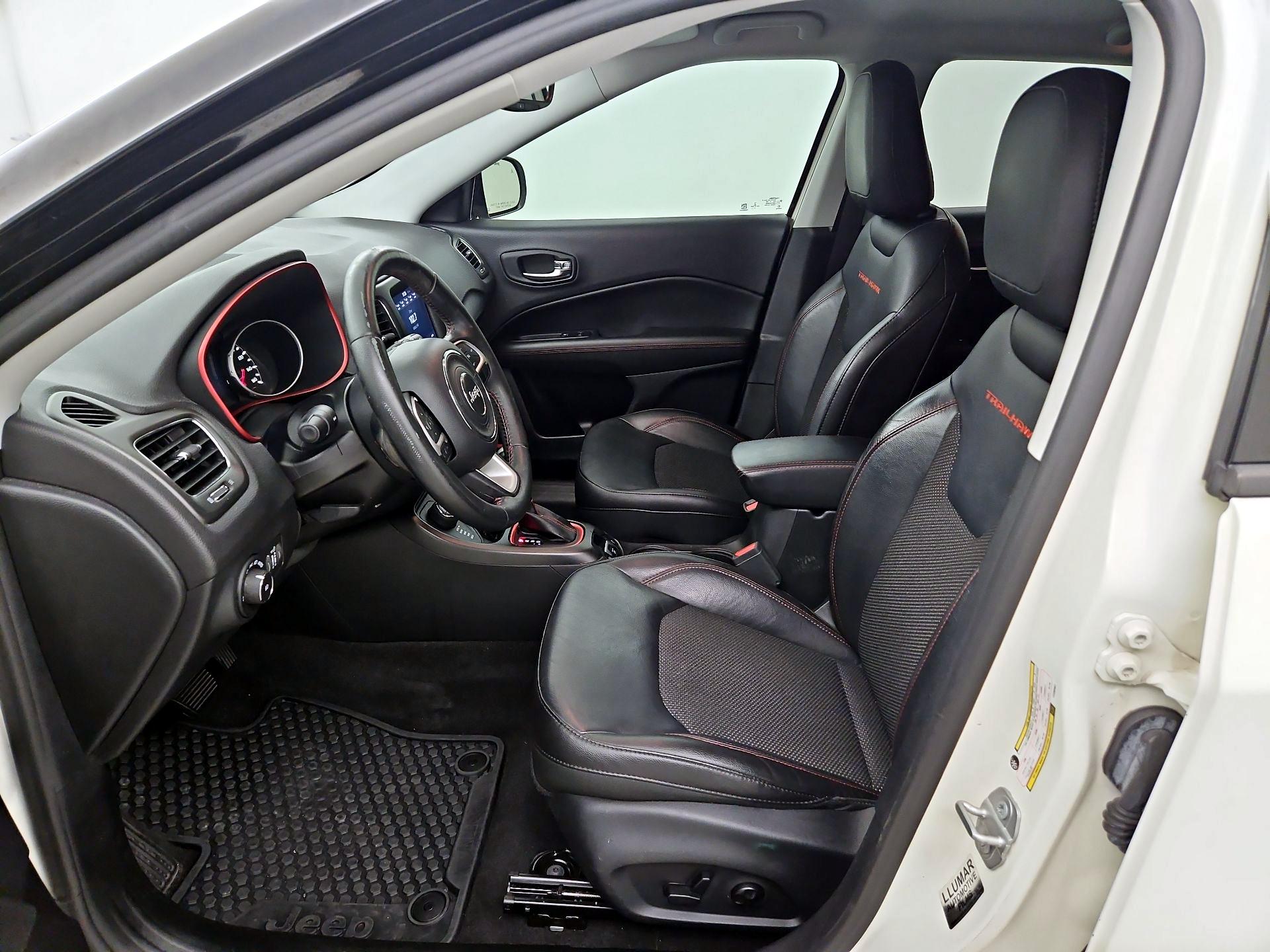 Thumbnail: 2018 Jeep Compass - 9