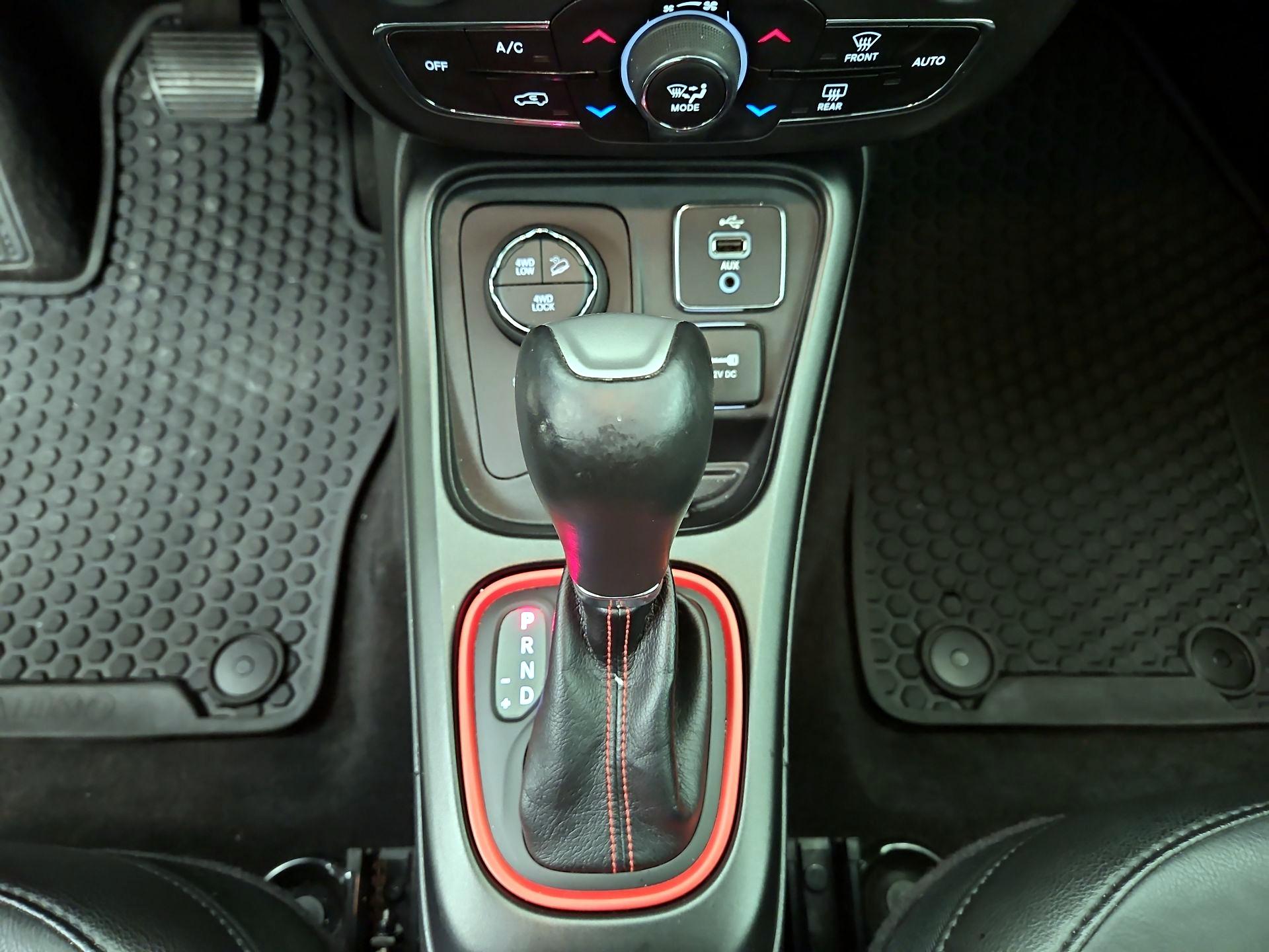 Thumbnail: 2018 Jeep Compass - 15