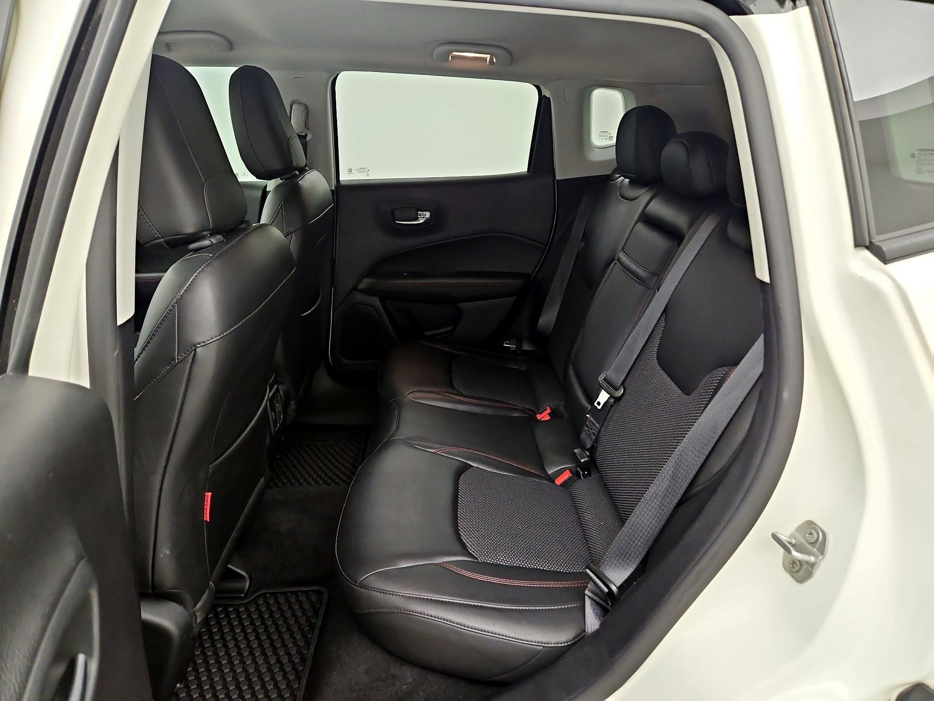 Thumbnail: 2018 Jeep Compass - 17