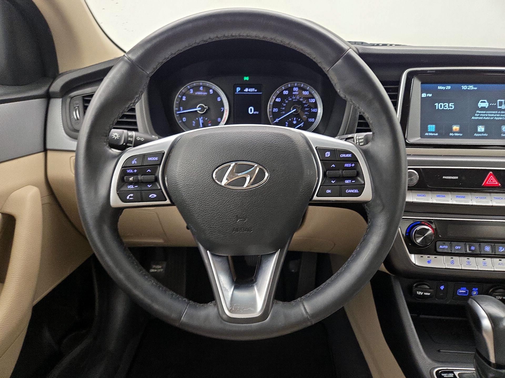 Thumbnail: 2019 Hyundai Sonata - 10