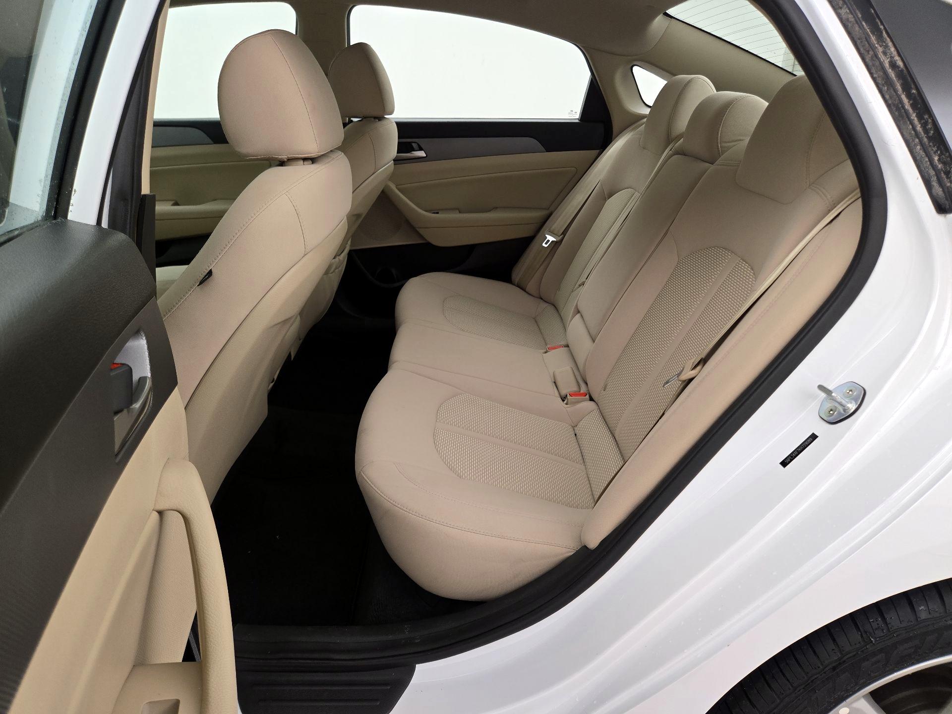 Thumbnail: 2019 Hyundai Sonata - 19