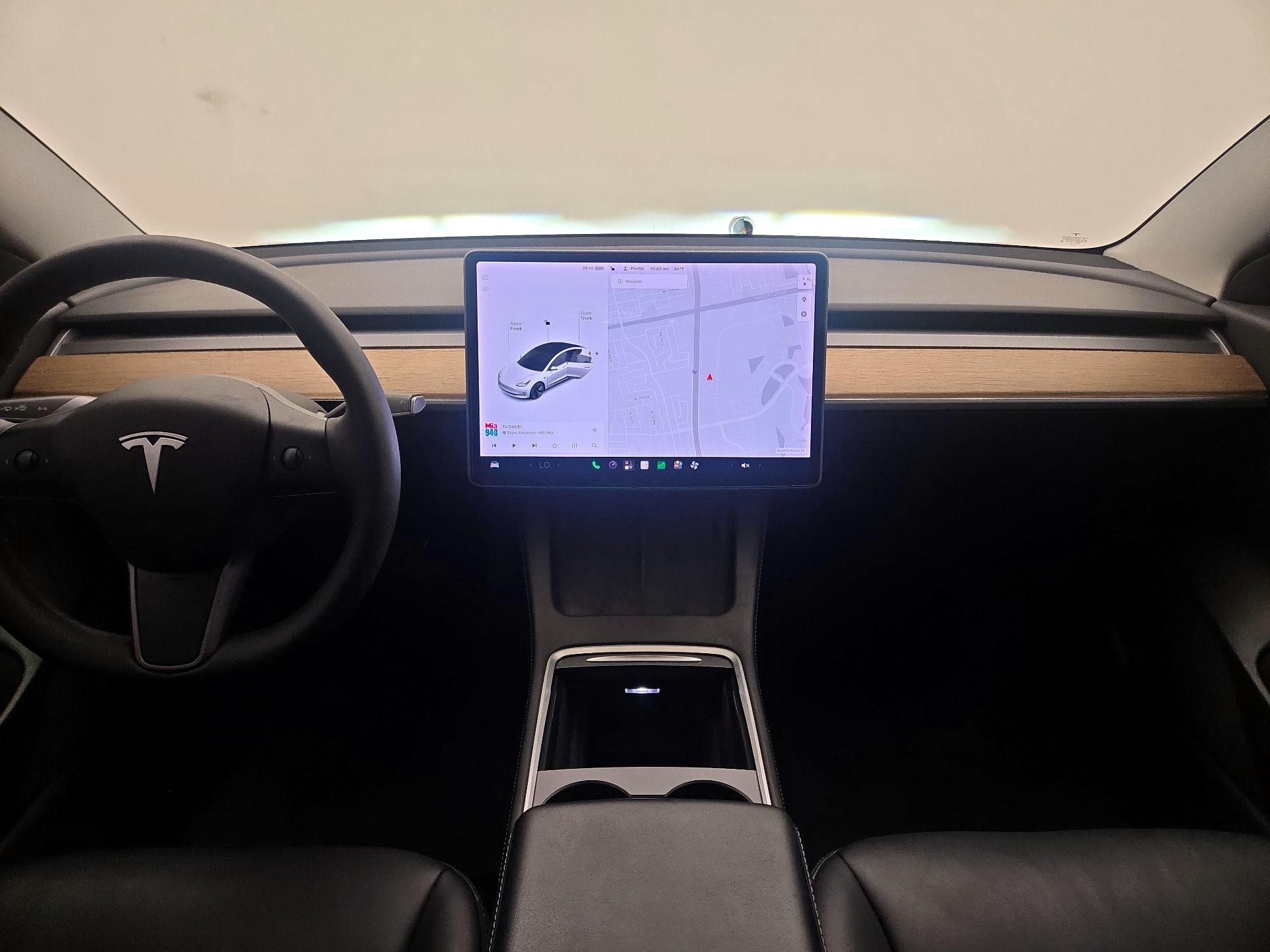 Thumbnail: 2021 Tesla Model 3 - 9