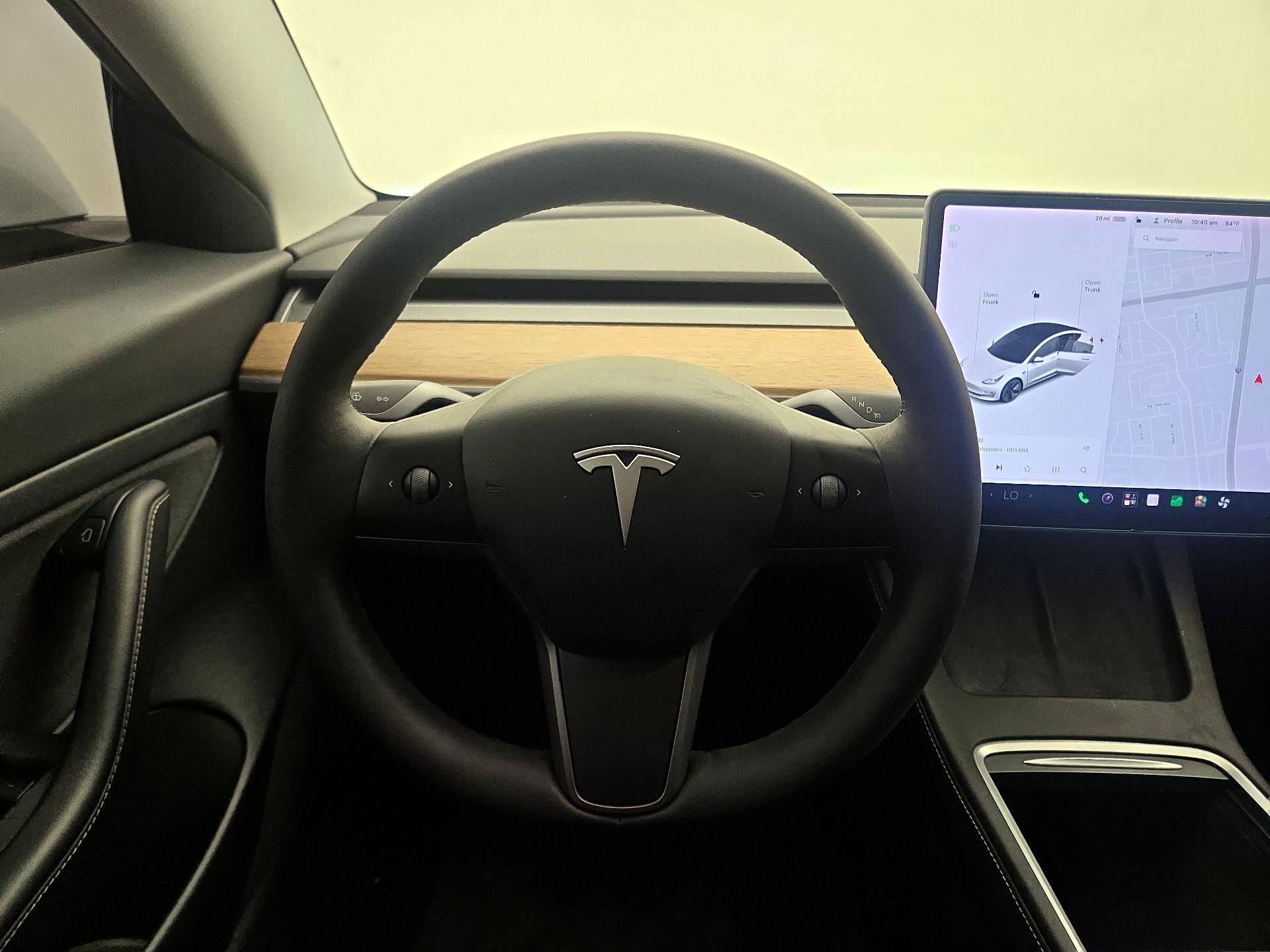 Thumbnail: 2021 Tesla Model 3 - 10
