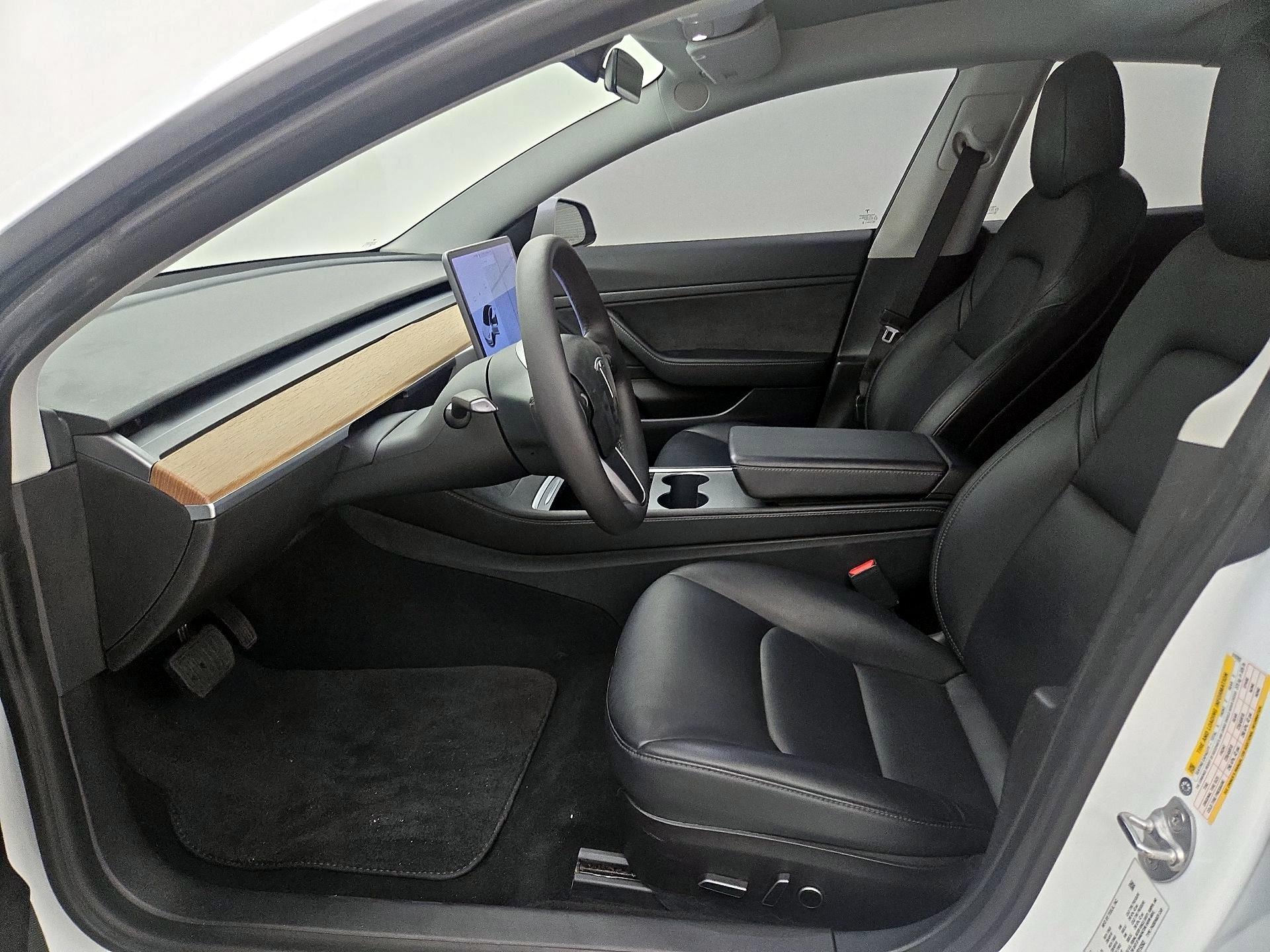 Thumbnail: 2021 Tesla Model 3 - 11
