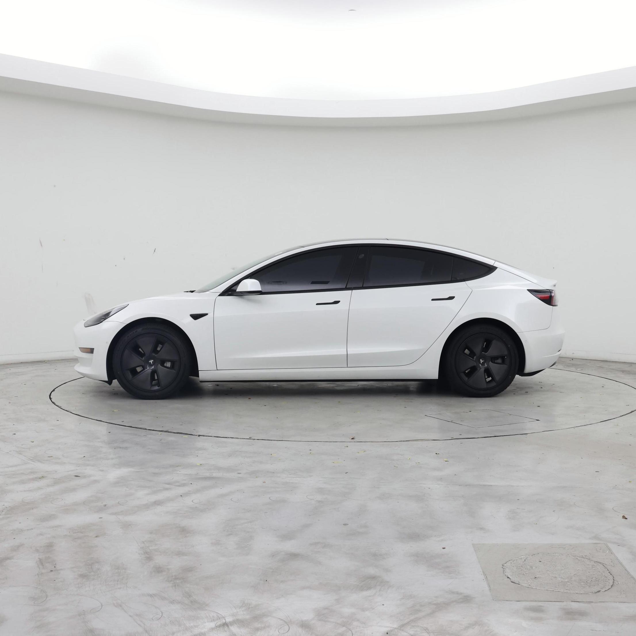 Thumbnail: 2021 Tesla Model 3 - 3