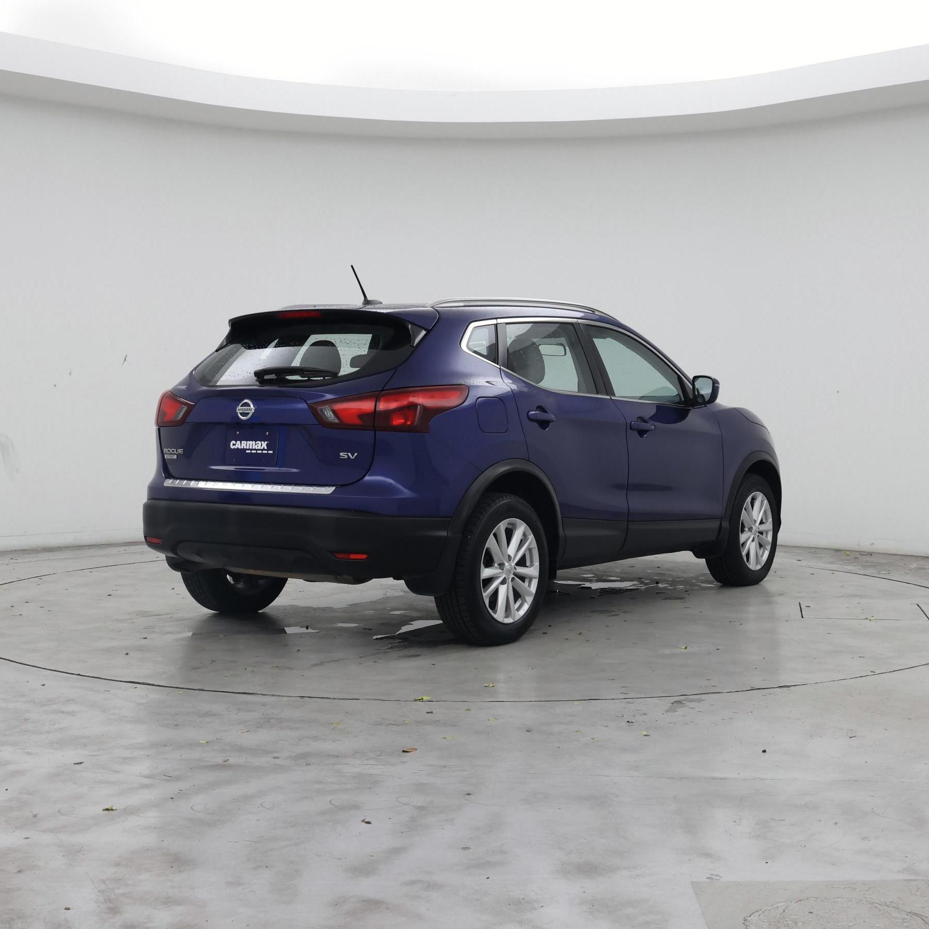 Thumbnail: 2018 Nissan Rogue Sport - 8