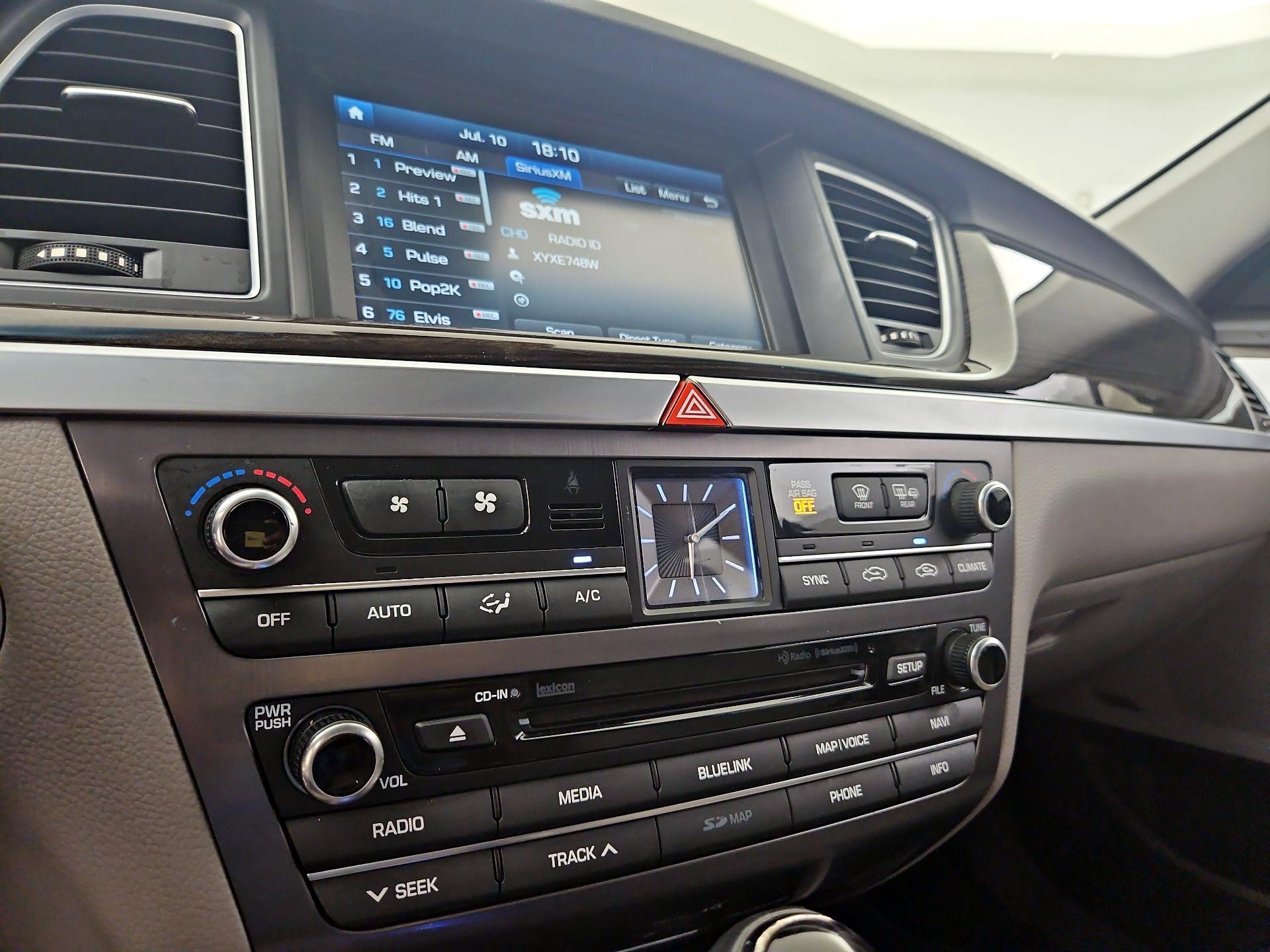 Thumbnail: 2016 Hyundai Genesis - 15