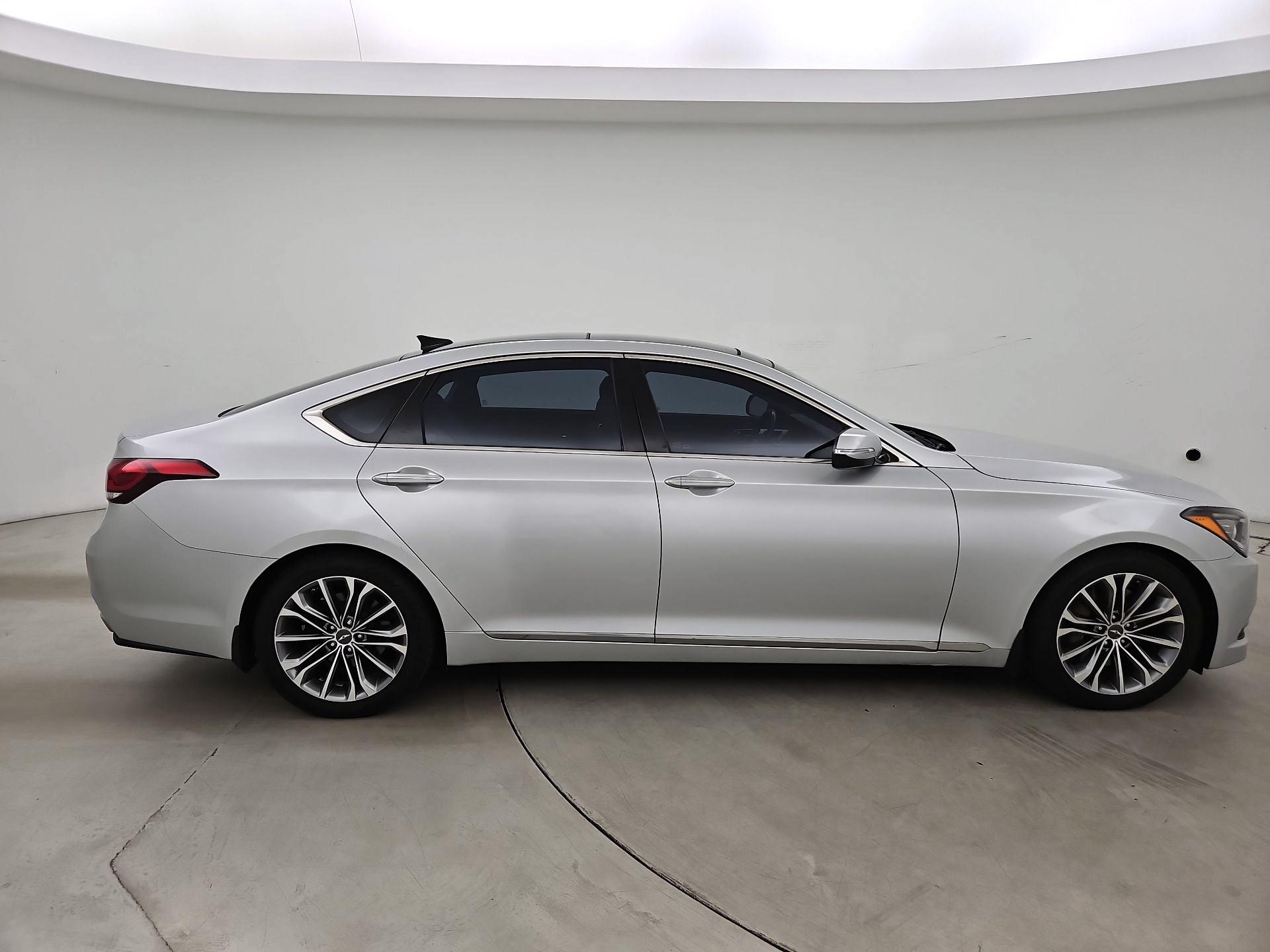 Thumbnail: 2016 Hyundai Genesis - 4