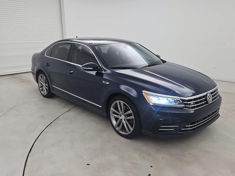 2019 Volkswagen Passat SE R-Line