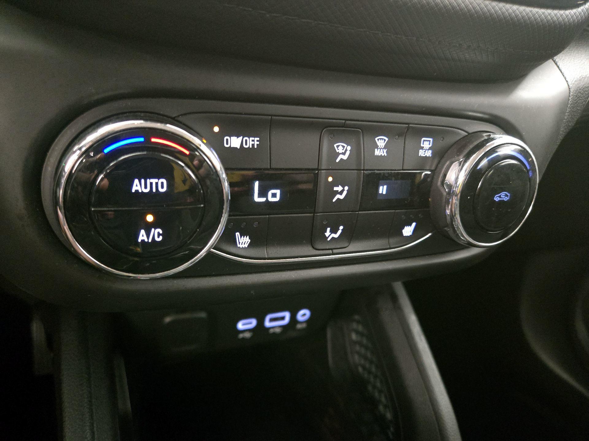 Thumbnail: 2023 Chevrolet TrailBlazer - 16
