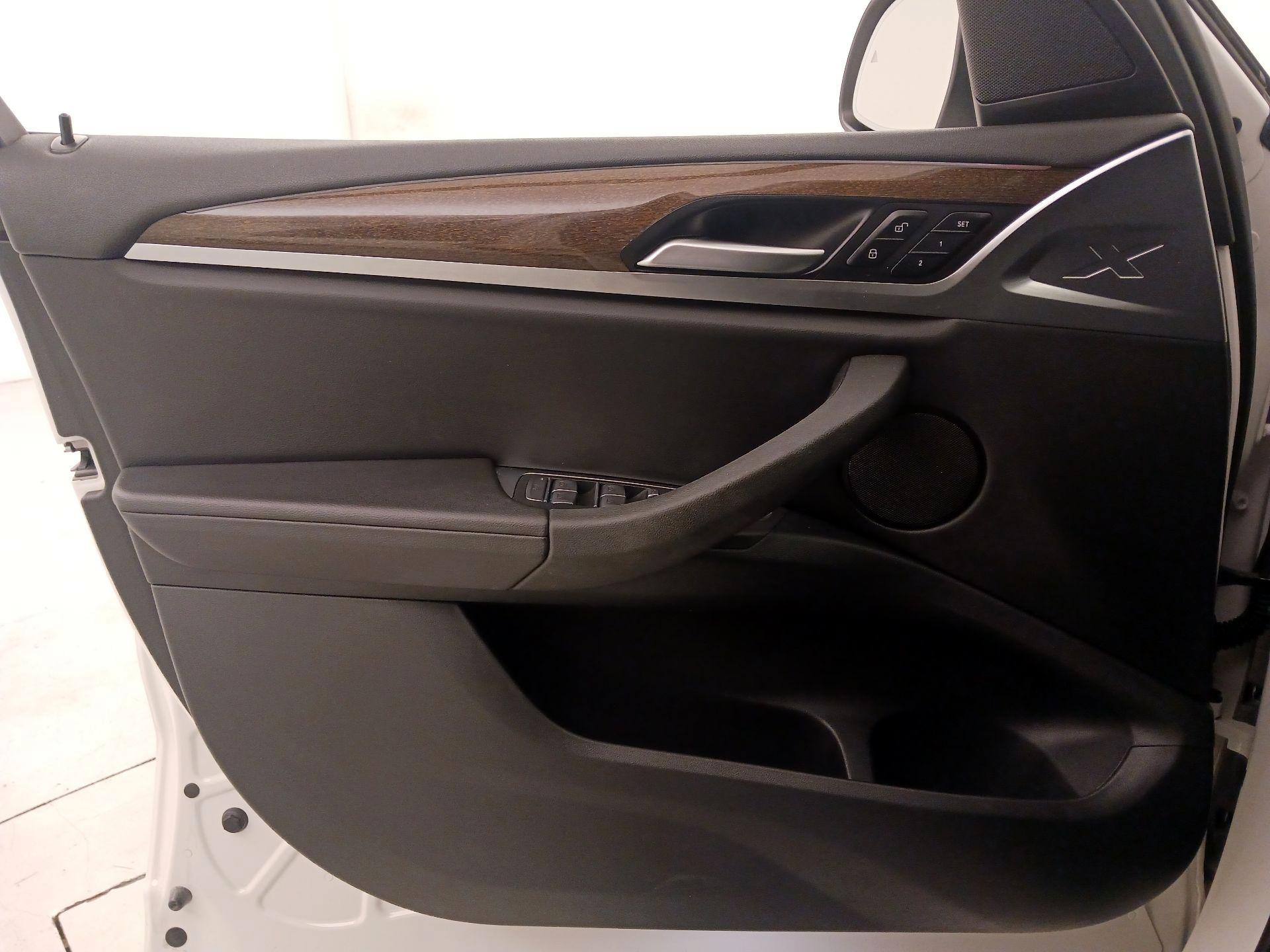 Thumbnail: 2022 BMW X3 - 12