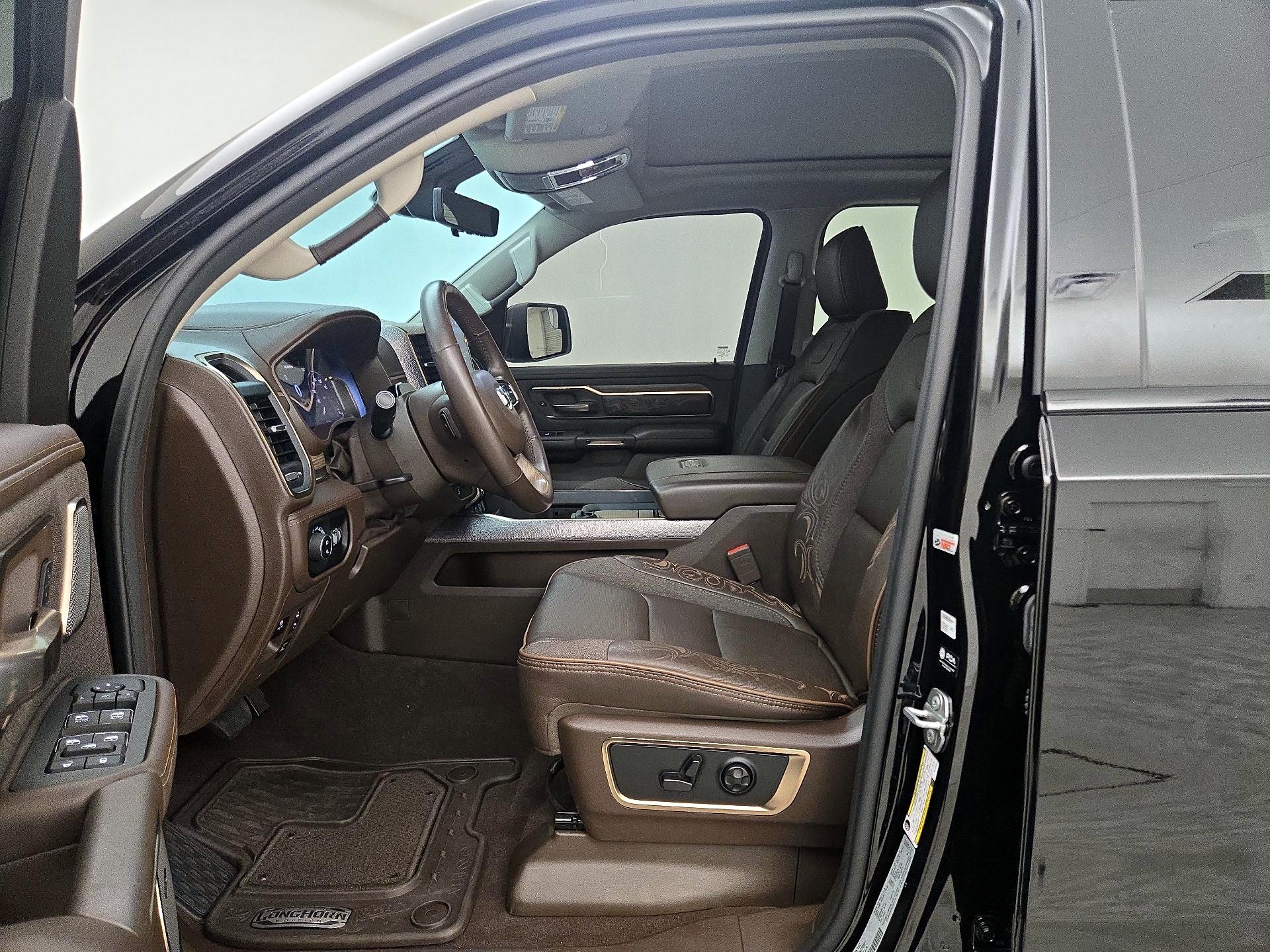 Thumbnail: 2025 RAM 1500 - 11