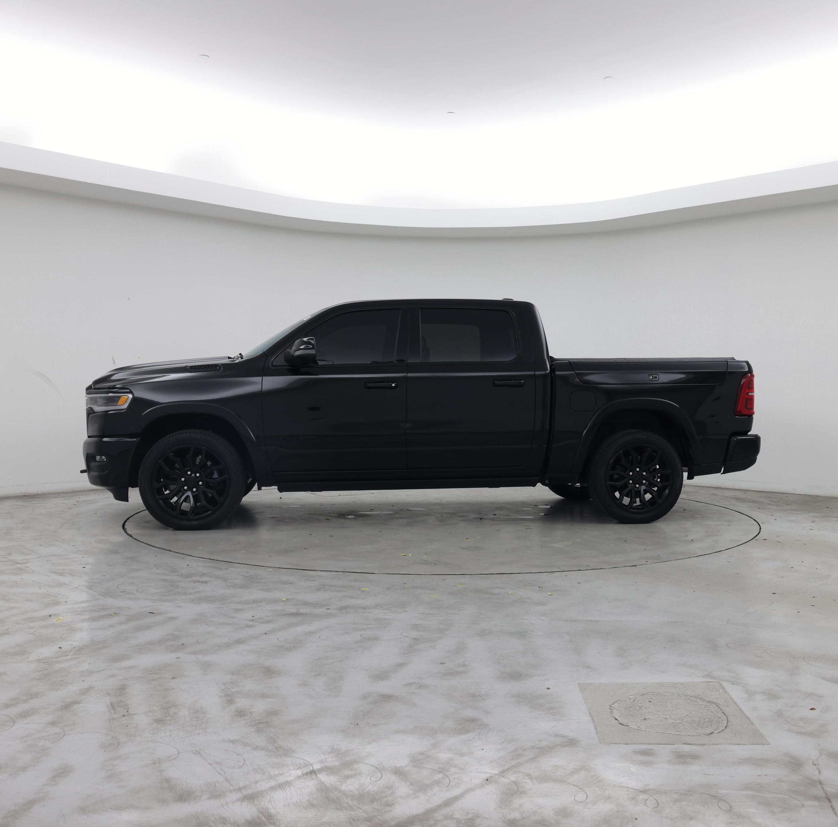 Thumbnail: 2025 RAM 1500 - 3
