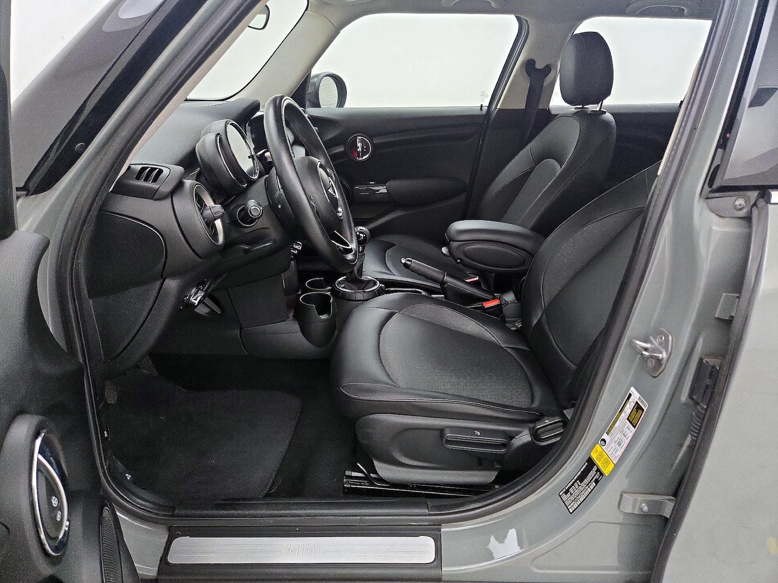 2016 MINI Cooper Base - Photo 12