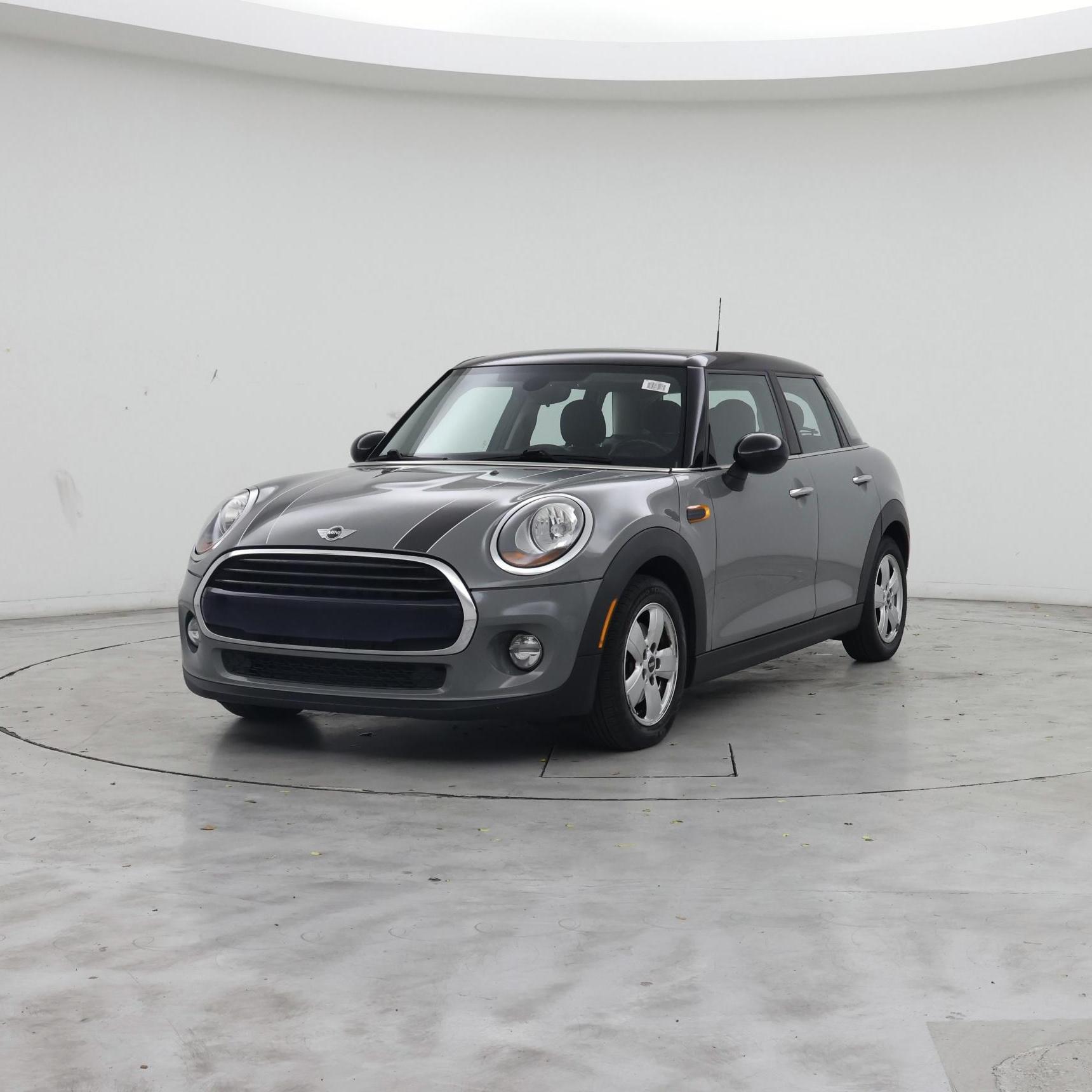 Thumbnail: 2016 MINI Cooper Hardtop - 4