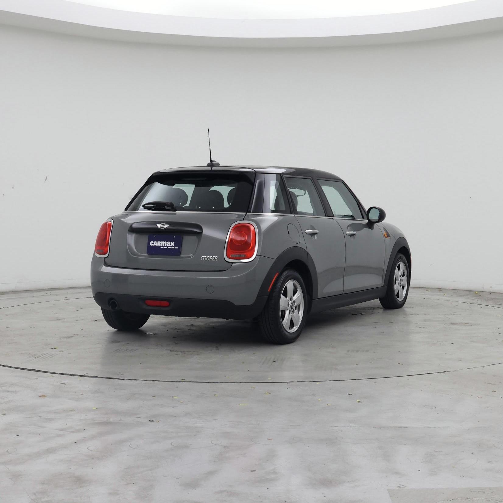 Thumbnail: 2016 MINI Cooper Hardtop - 8
