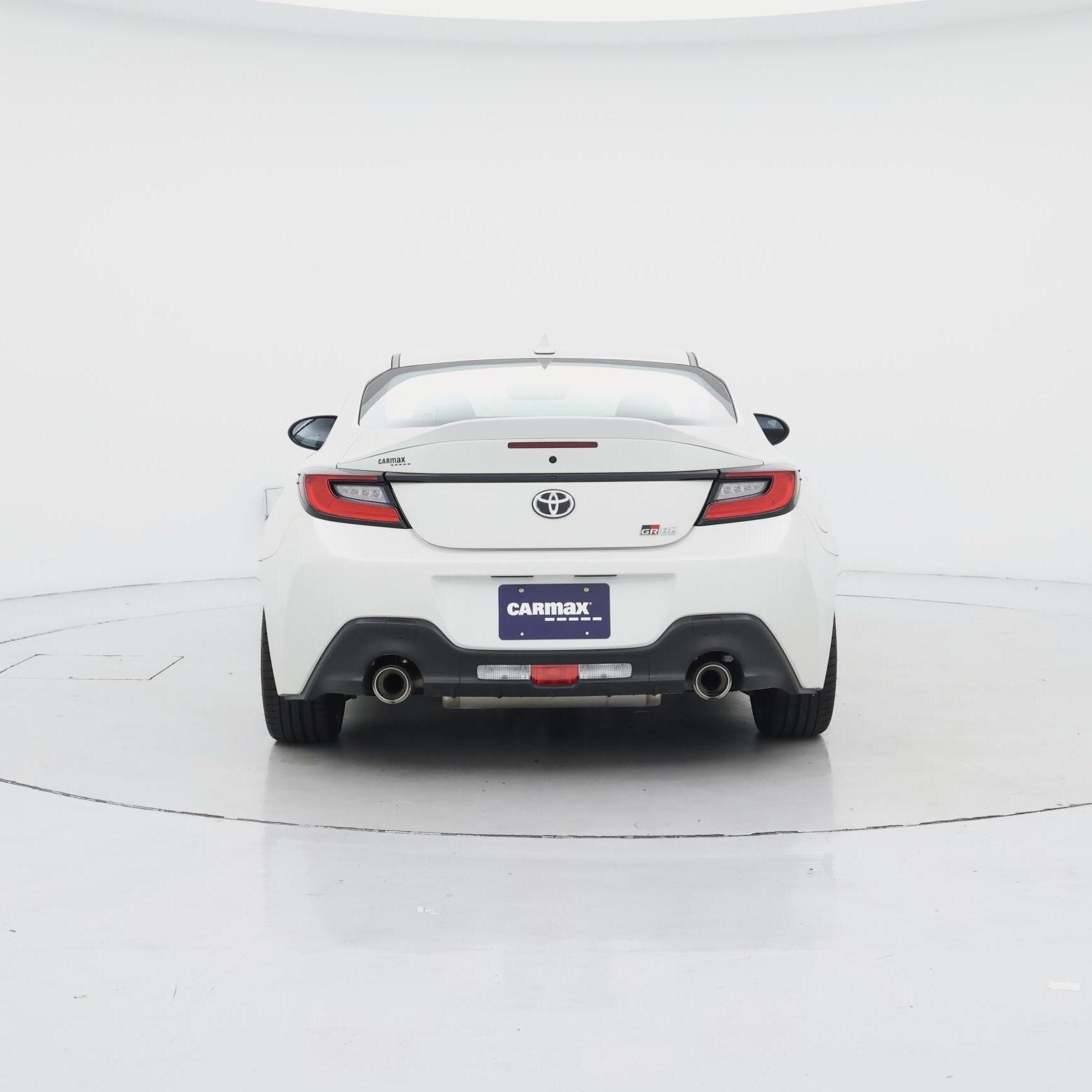 Thumbnail: 2023 Toyota GR86 - 6