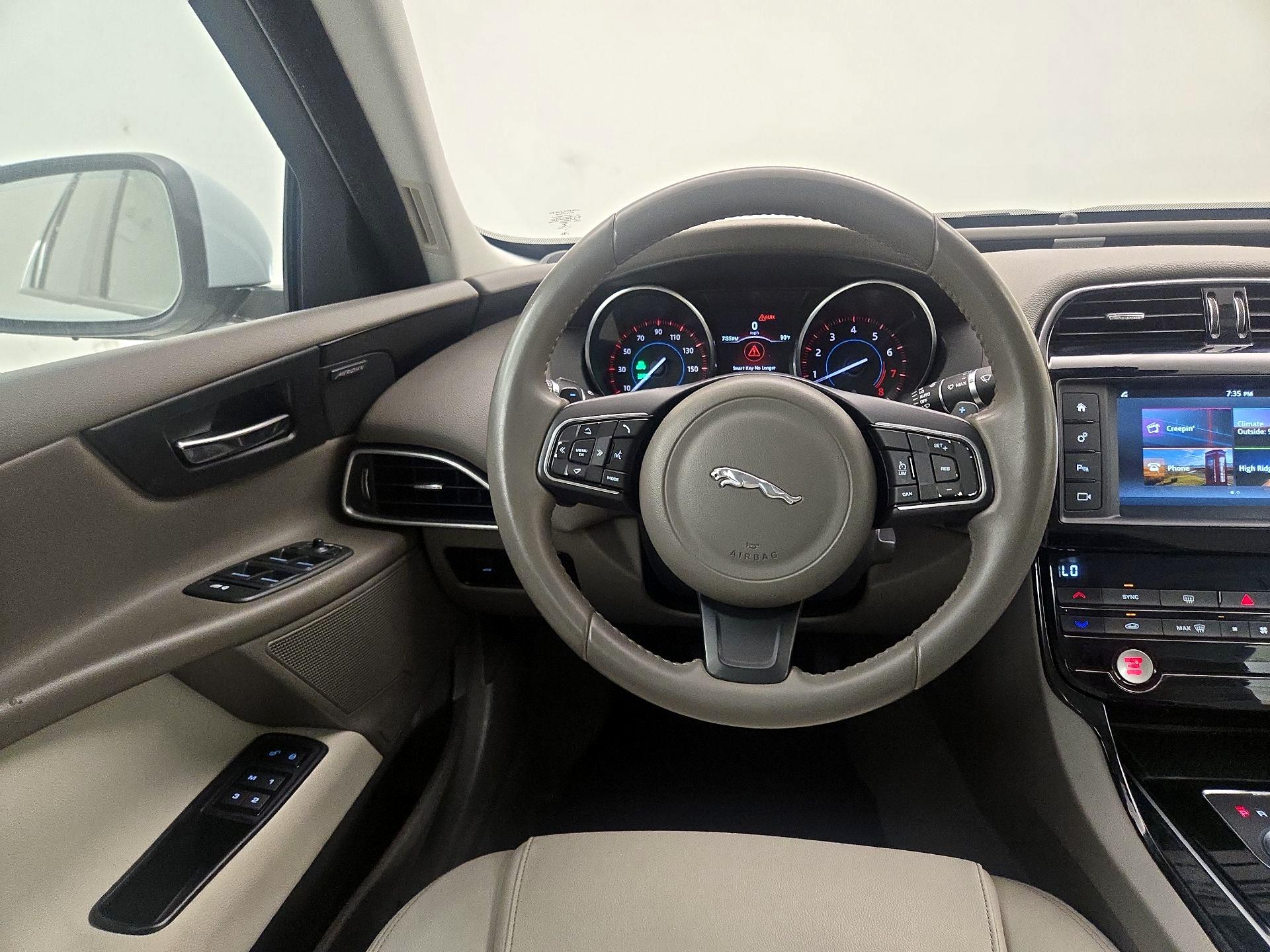 Thumbnail: 2017 Jaguar XE - 10