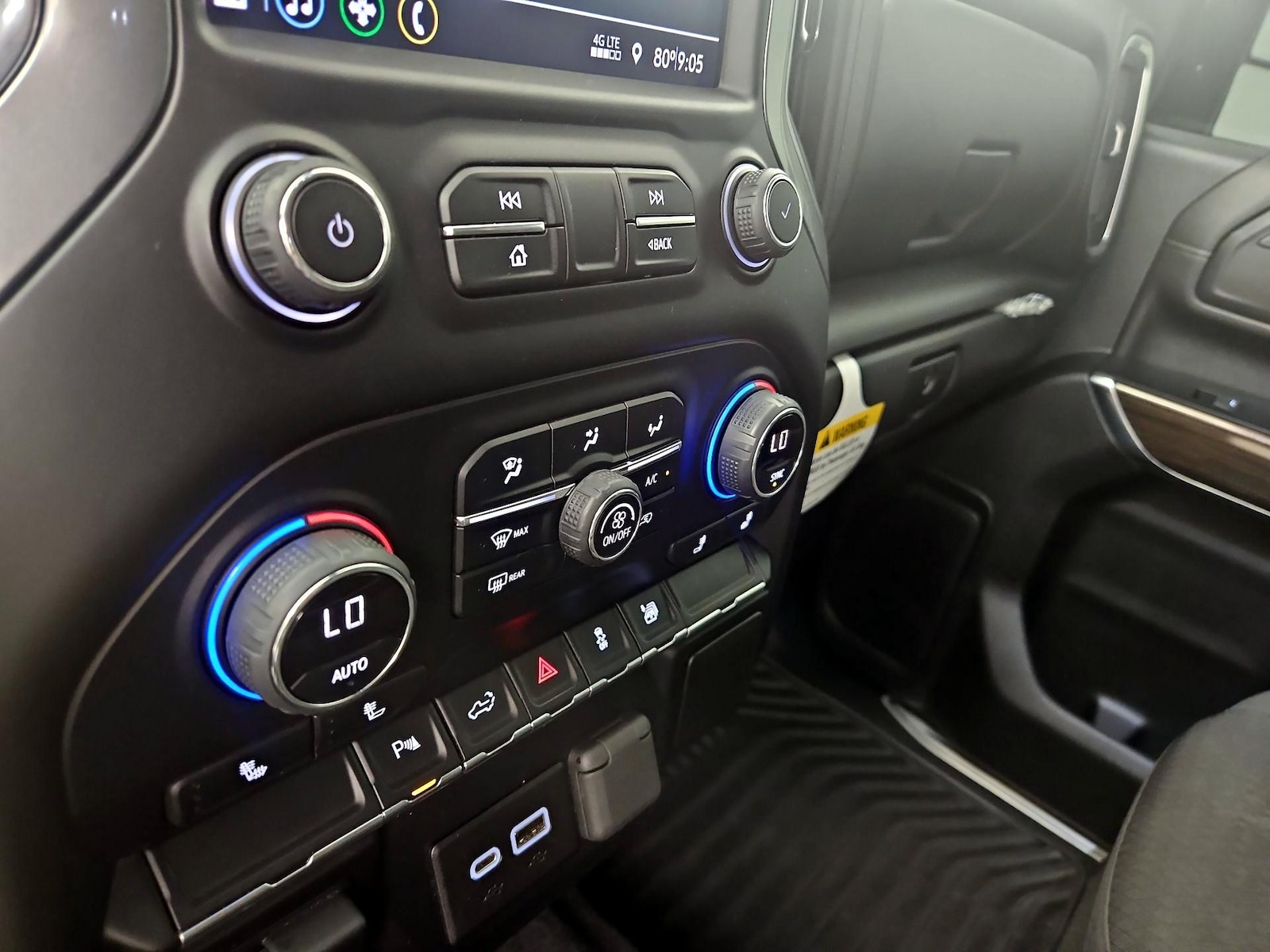 2022 Chevrolet Silverado 2500HD LT - Photo 17