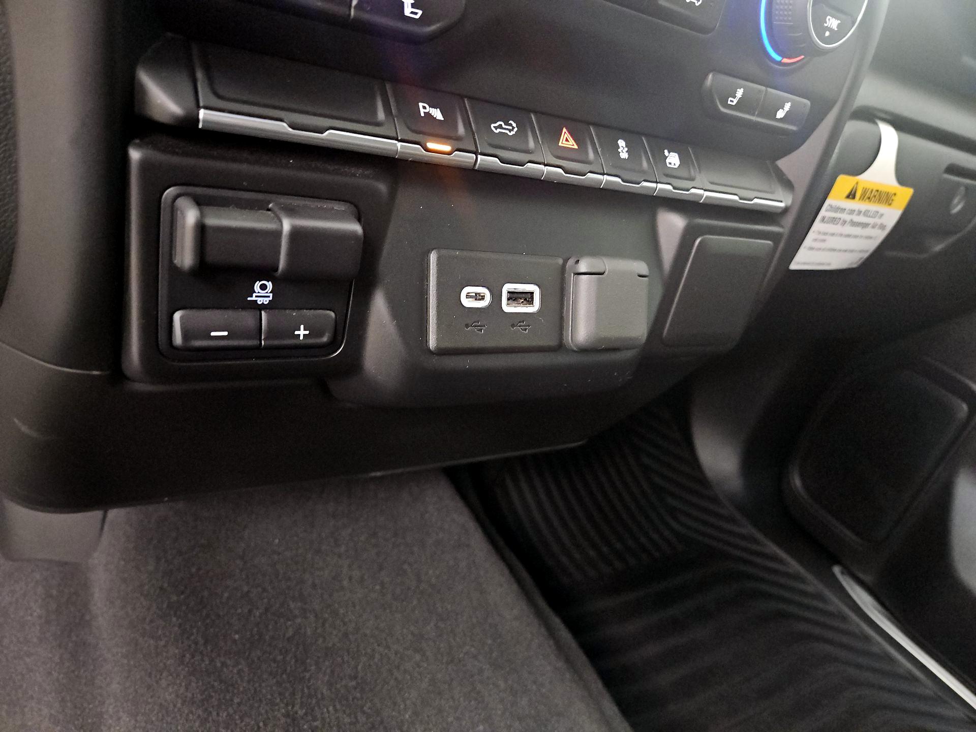 Thumbnail: 2022 Chevrolet Silverado 2500 - 18