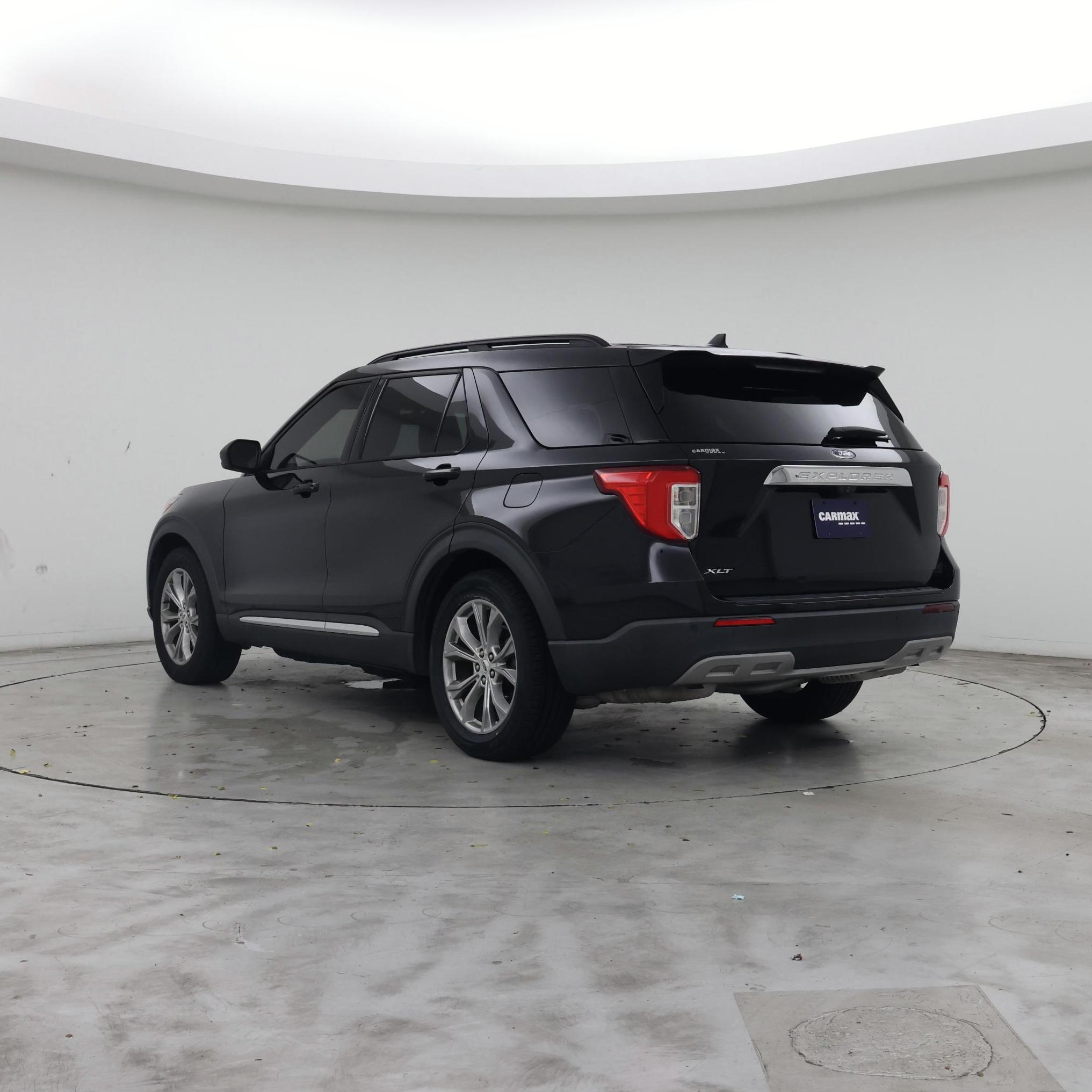 Thumbnail: 2022 Ford Explorer - 2