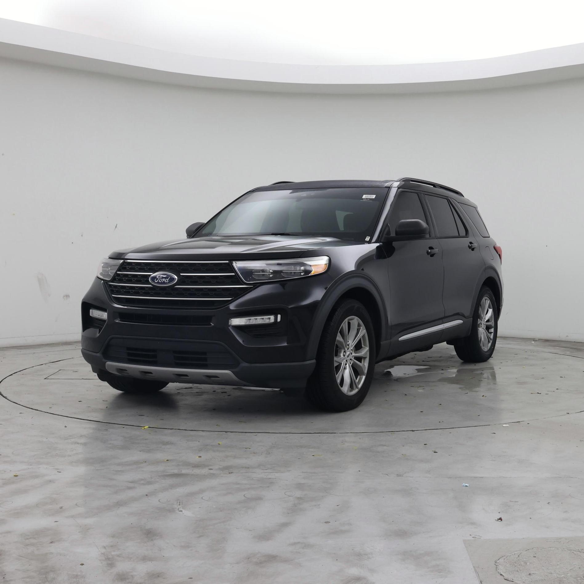 Thumbnail: 2022 Ford Explorer - 4
