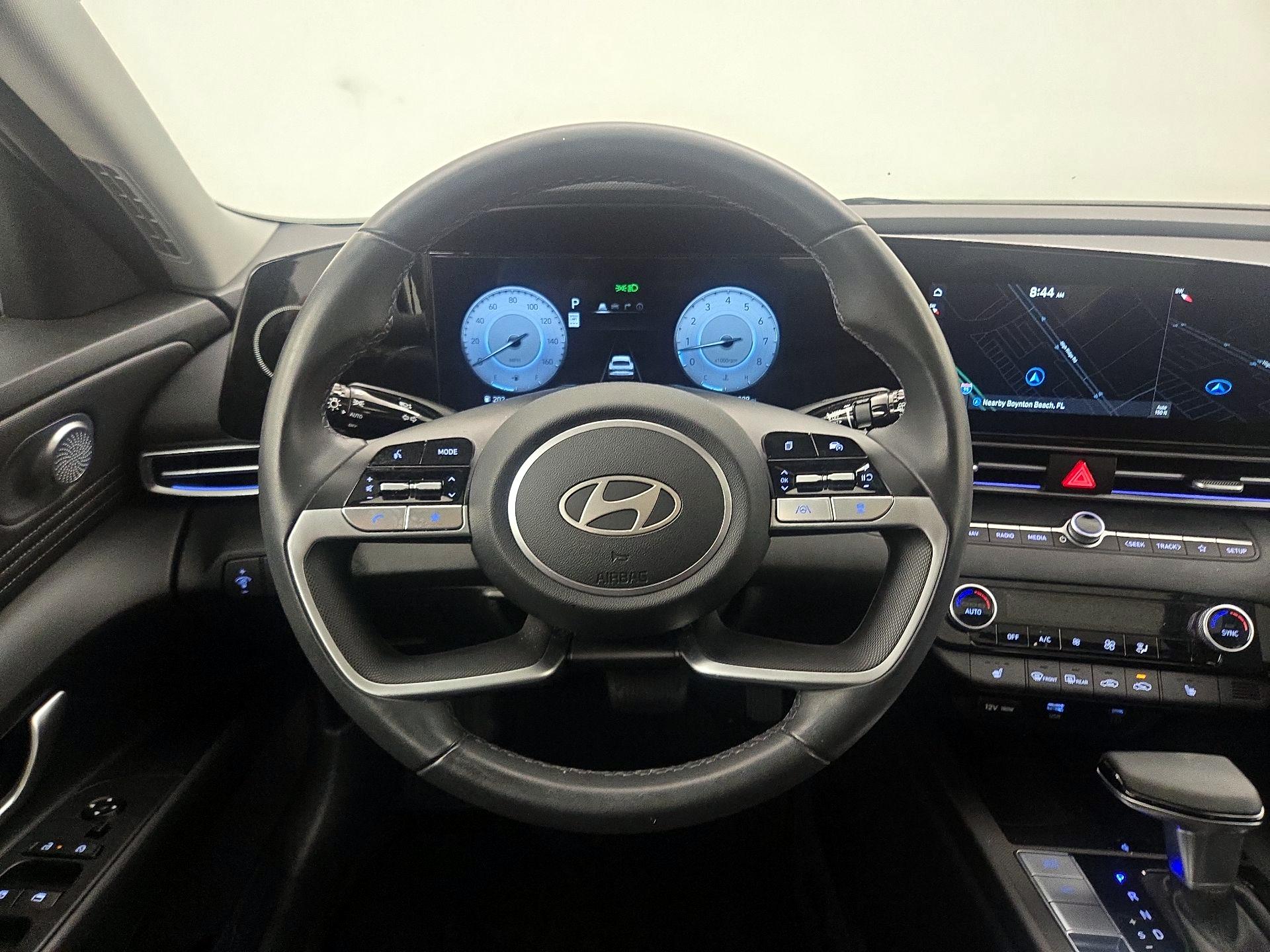Thumbnail: 2024 Hyundai Elantra - 10
