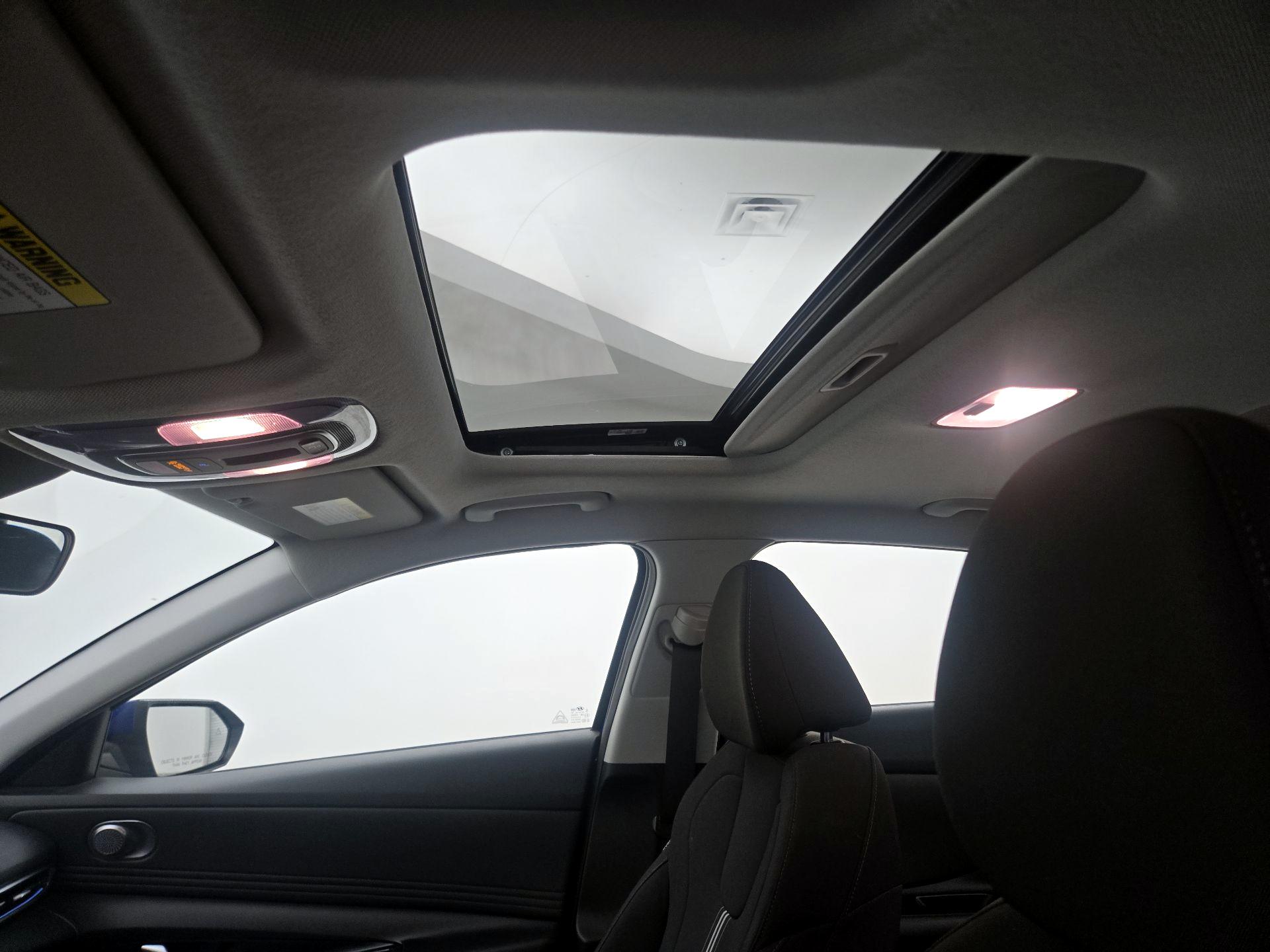 Thumbnail: 2024 Hyundai Elantra - 20