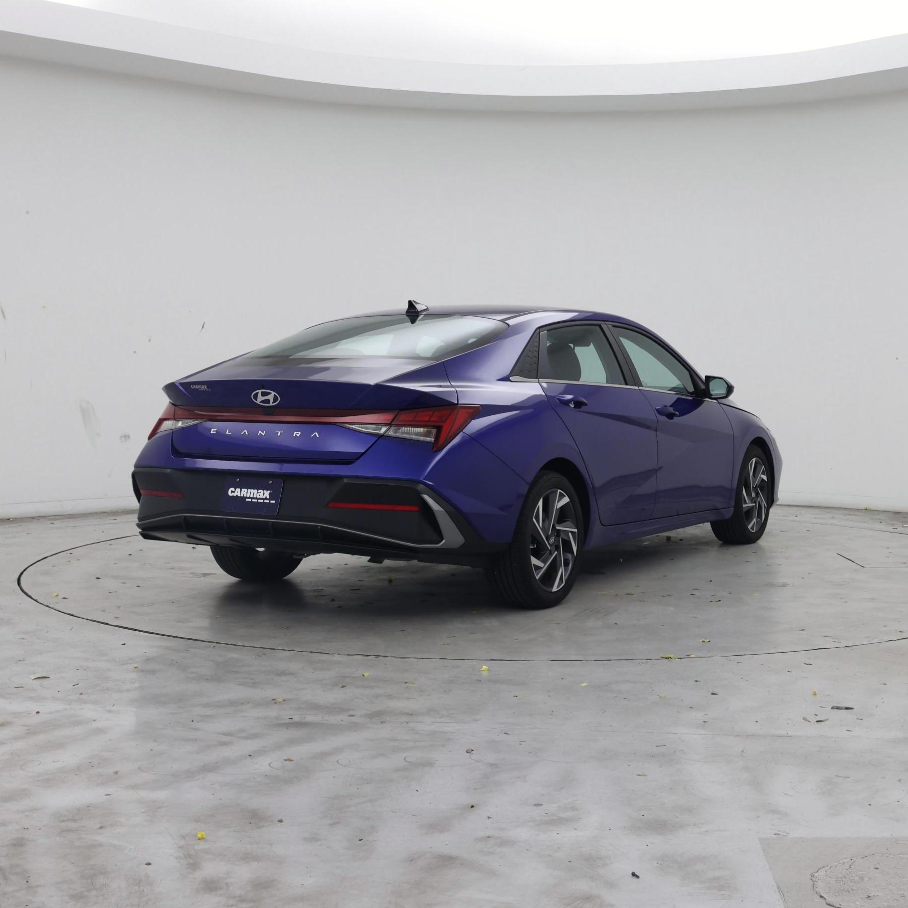 Thumbnail: 2024 Hyundai Elantra - 8