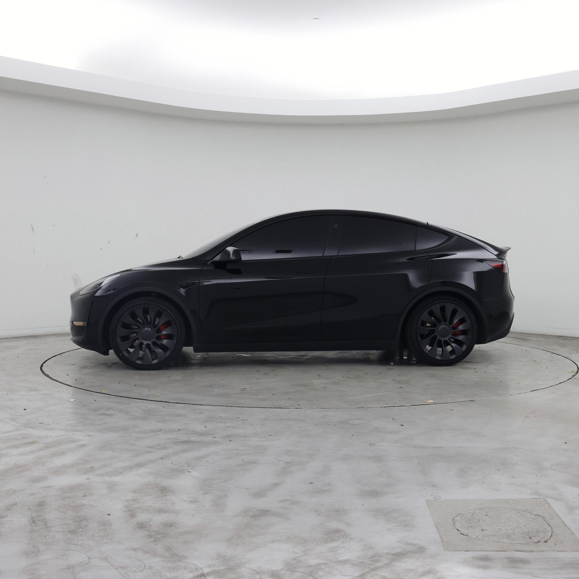 Thumbnail: 2024 Tesla Model Y - 3