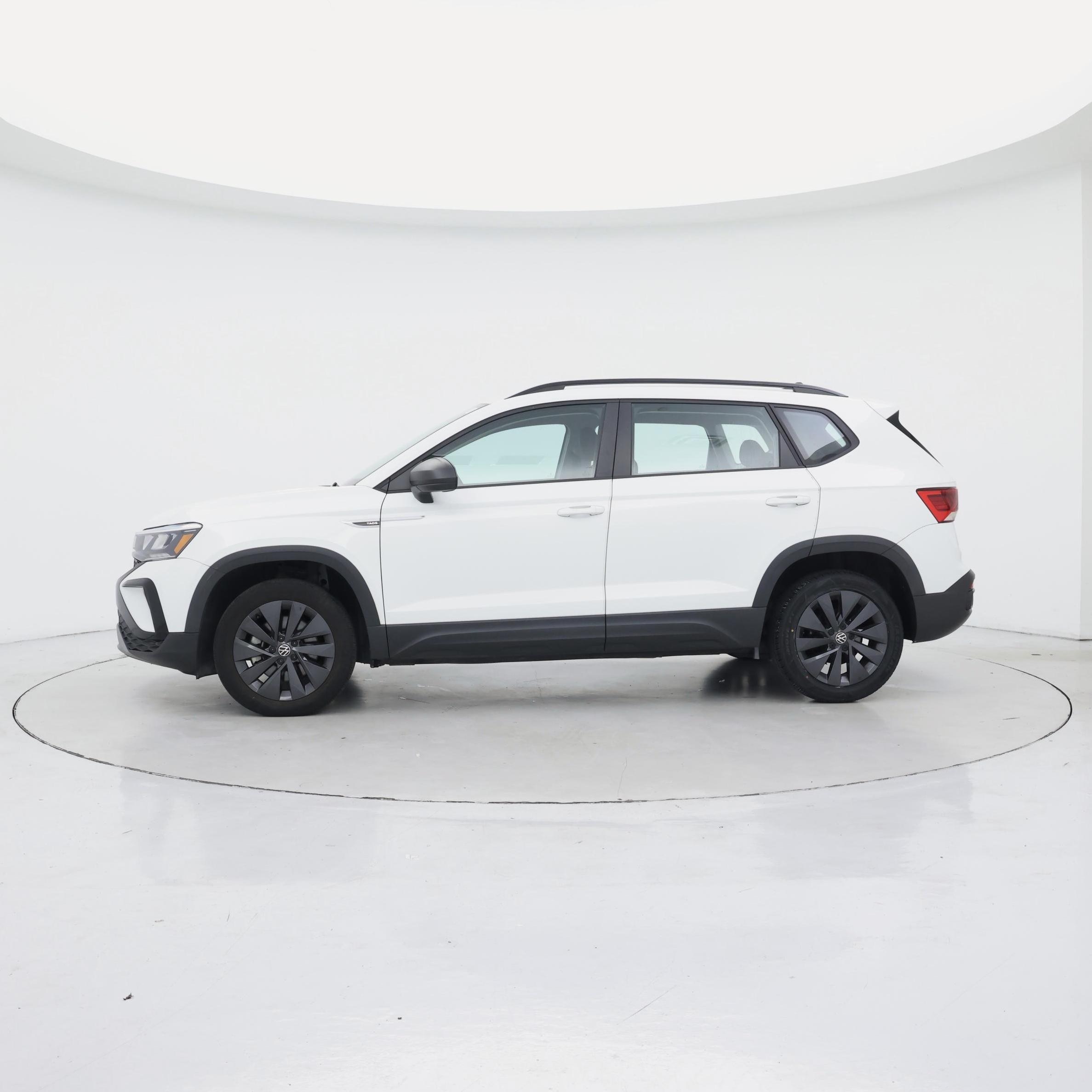 Thumbnail: 2022 Volkswagen Taos - 3