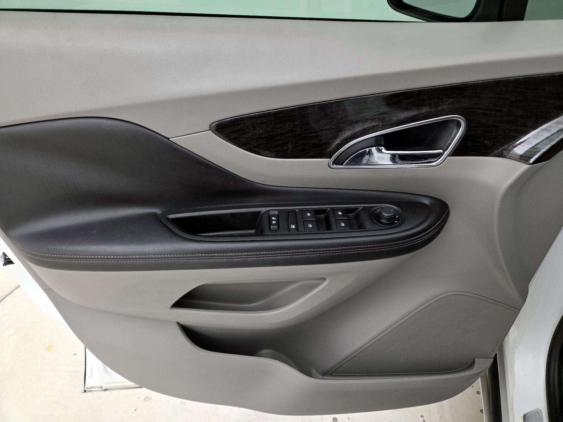 Thumbnail: 2015 Buick Encore - 12